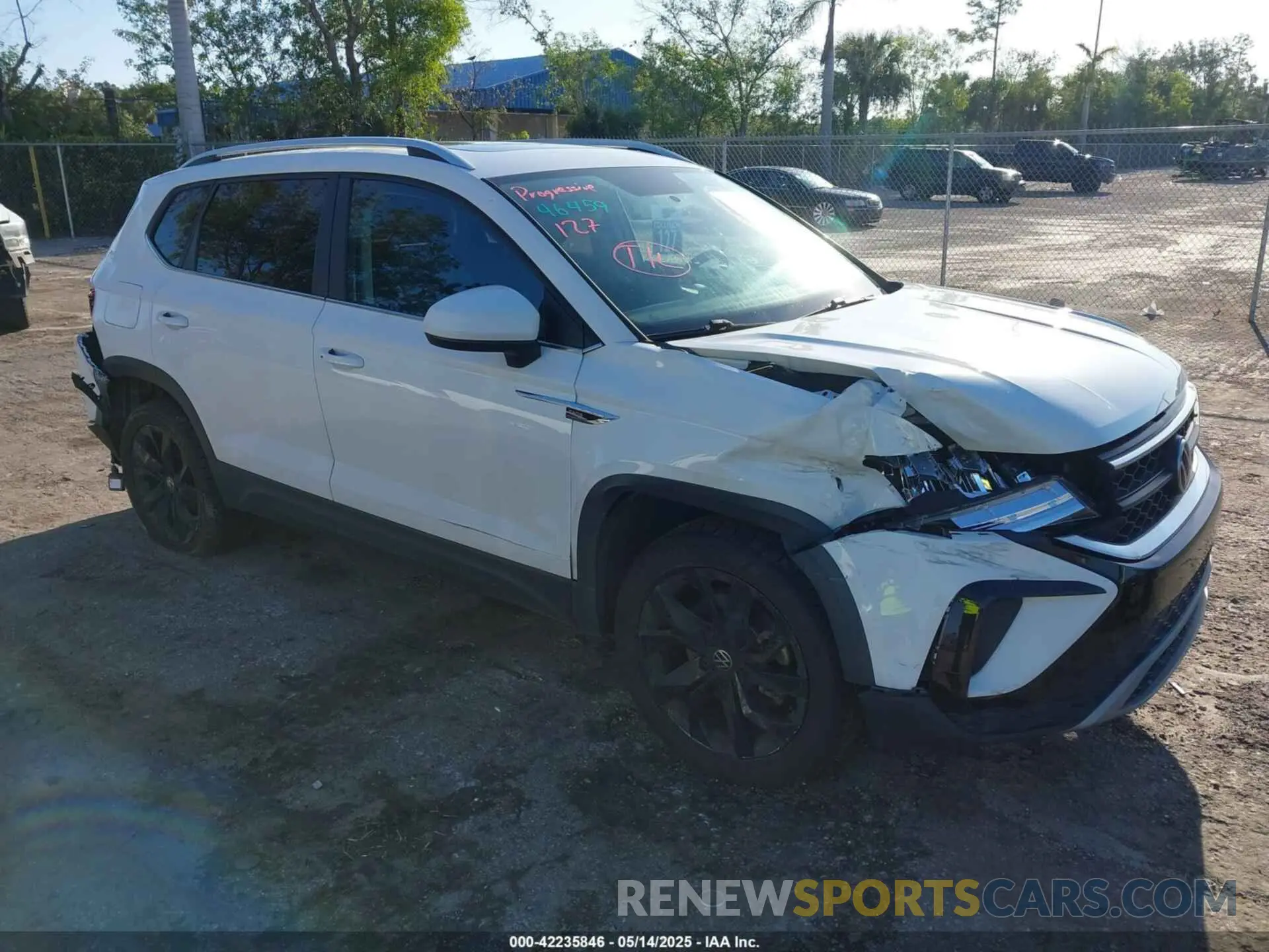 1 Photograph of a damaged car 3VVTX7B23NM007790 VOLKSWAGEN TAOS 2022