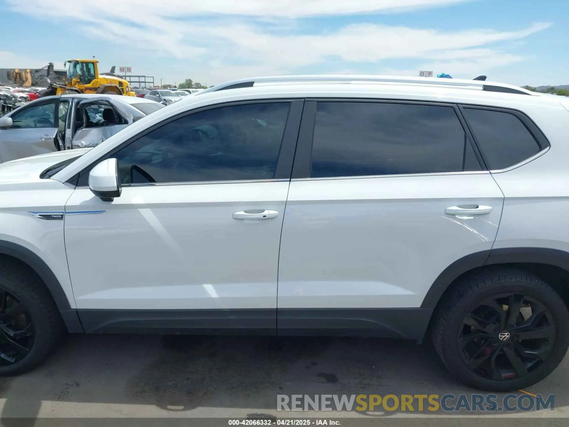 15 Photograph of a damaged car 3VVTX7B2XNM018298 VOLKSWAGEN TAOS 2022
