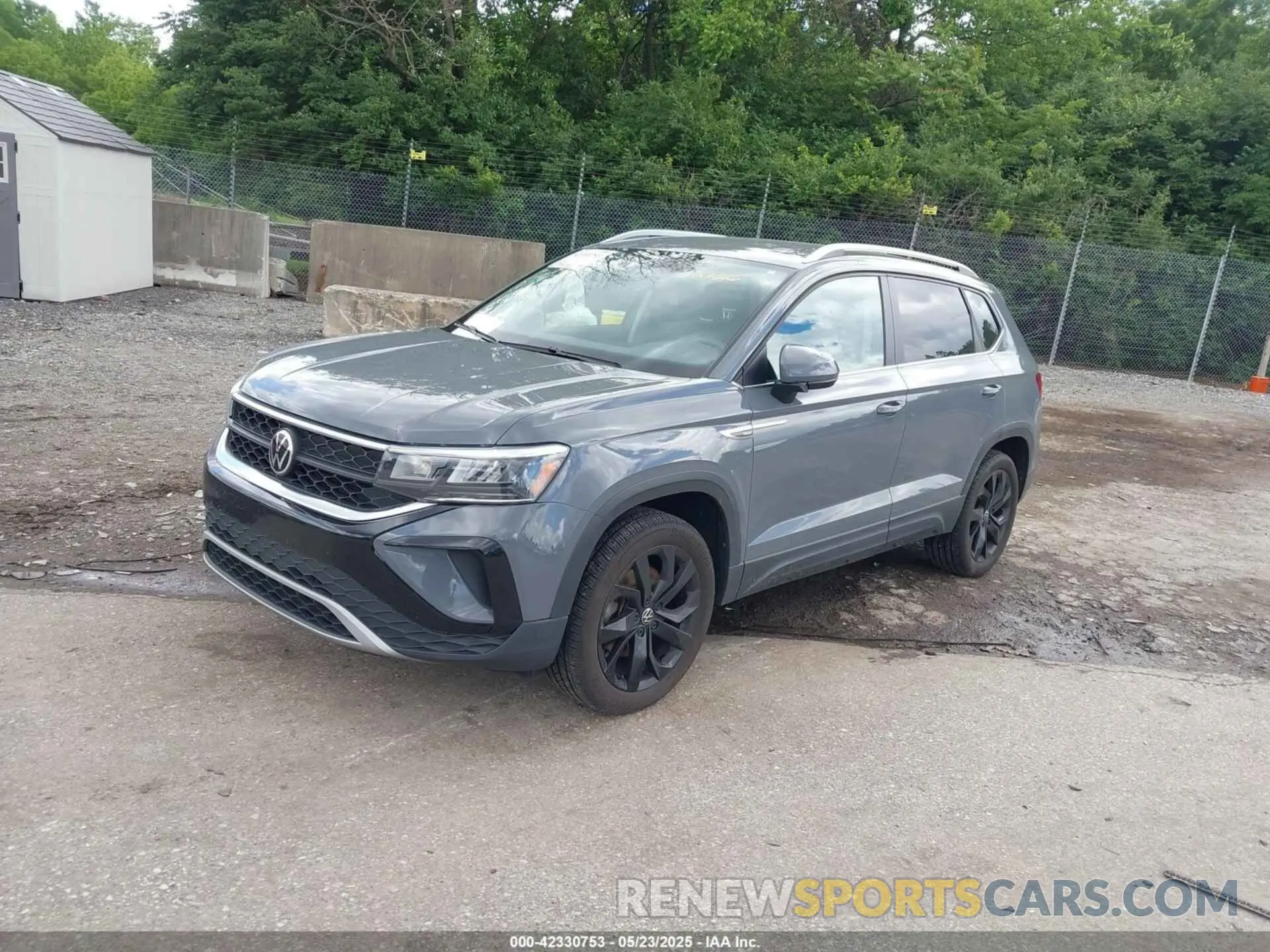 2 Photograph of a damaged car 3VVWX7B24NM027026 VOLKSWAGEN TAOS 2022