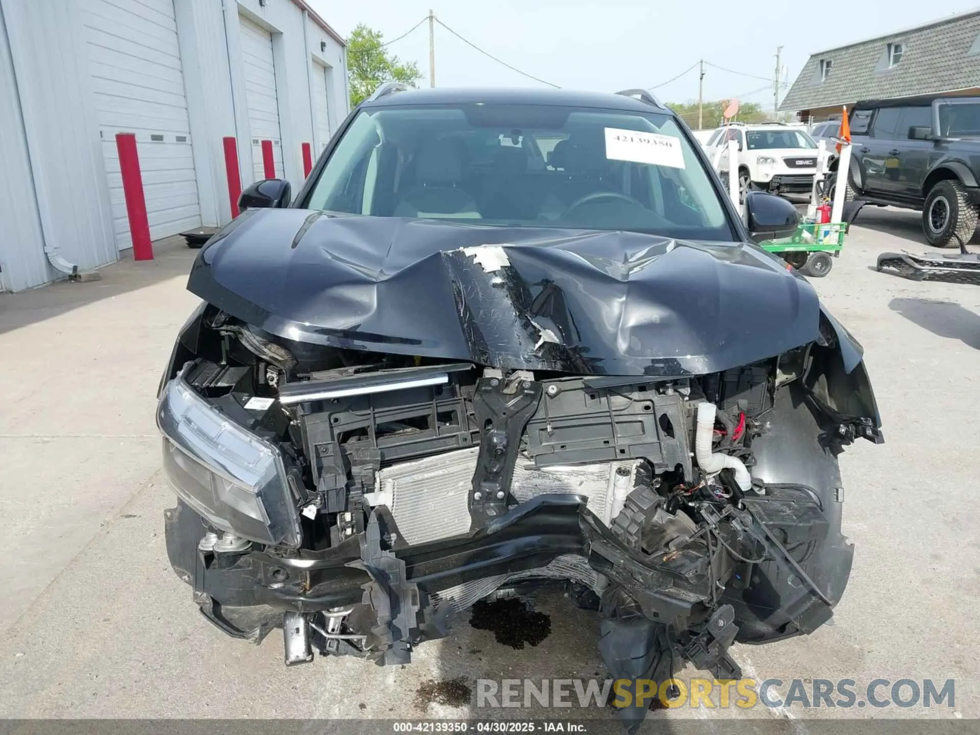 13 Photograph of a damaged car 3VVWX7B29NM066758 VOLKSWAGEN TAOS 2022