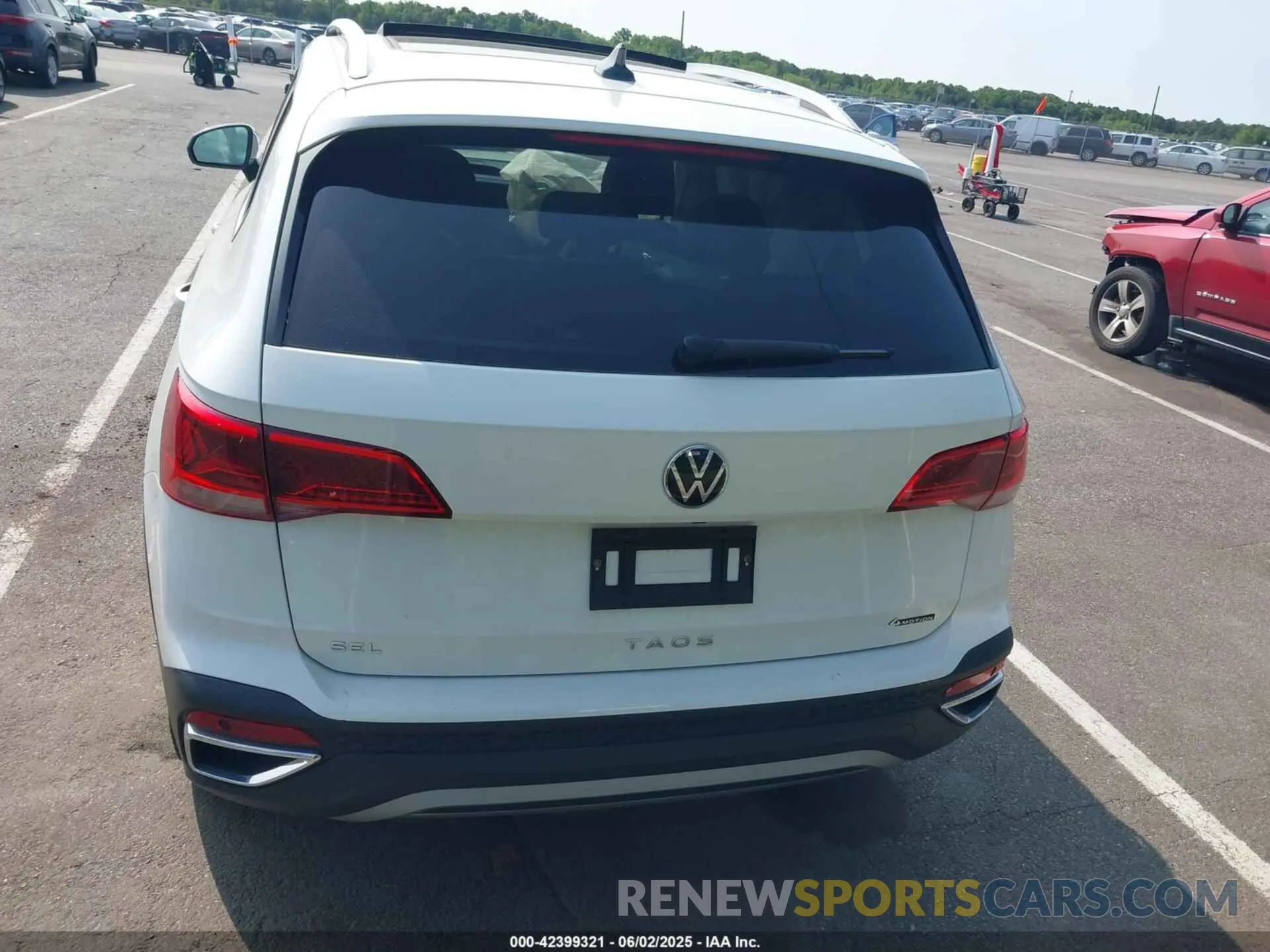 16 Photograph of a damaged car 3VV4X7B21PM358768 VOLKSWAGEN TAOS 2023