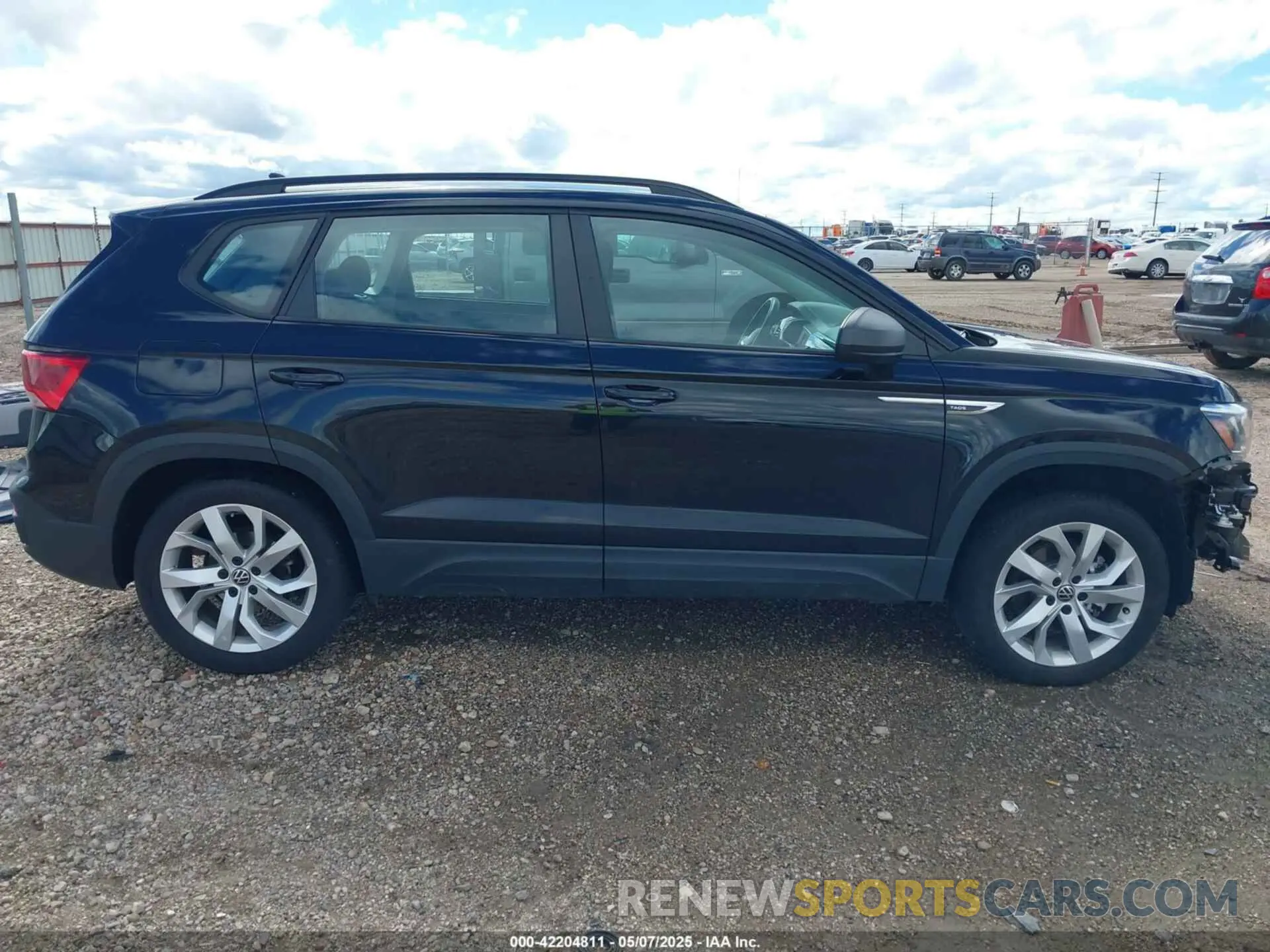 14 Photograph of a damaged car 3VVAX7B23PM309459 VOLKSWAGEN TAOS 2023