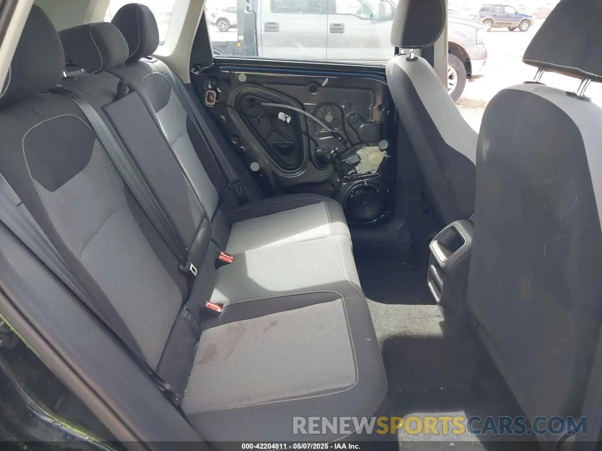 8 Photograph of a damaged car 3VVAX7B23PM309459 VOLKSWAGEN TAOS 2023