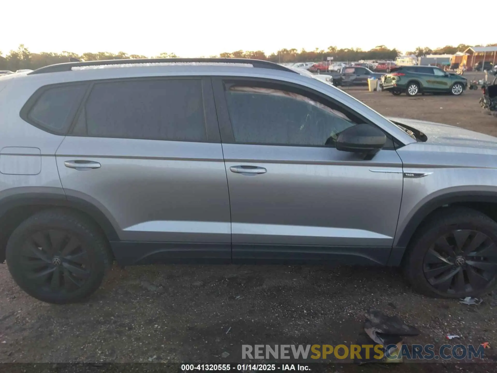 13 Photograph of a damaged car 3VVCX7B20PM371751 VOLKSWAGEN TAOS 2023