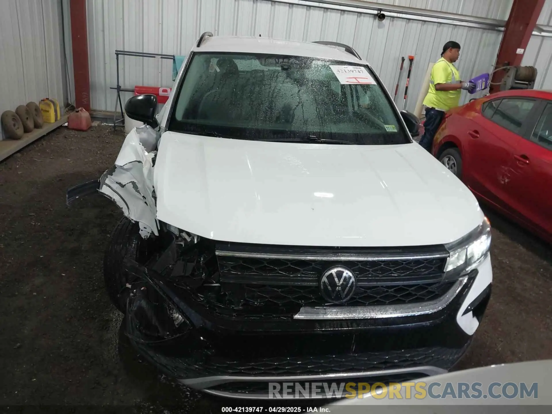 12 Photograph of a damaged car 3VVCX7B22PM307548 VOLKSWAGEN TAOS 2023