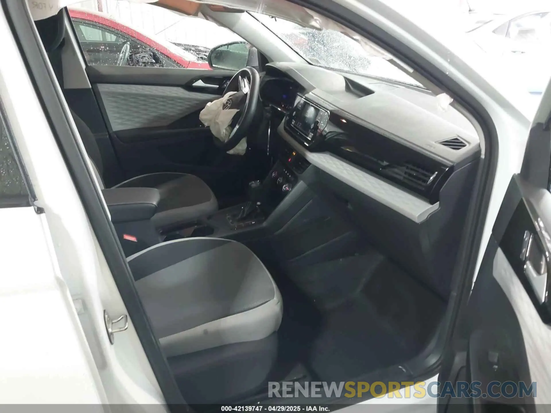 5 Photograph of a damaged car 3VVCX7B22PM307548 VOLKSWAGEN TAOS 2023