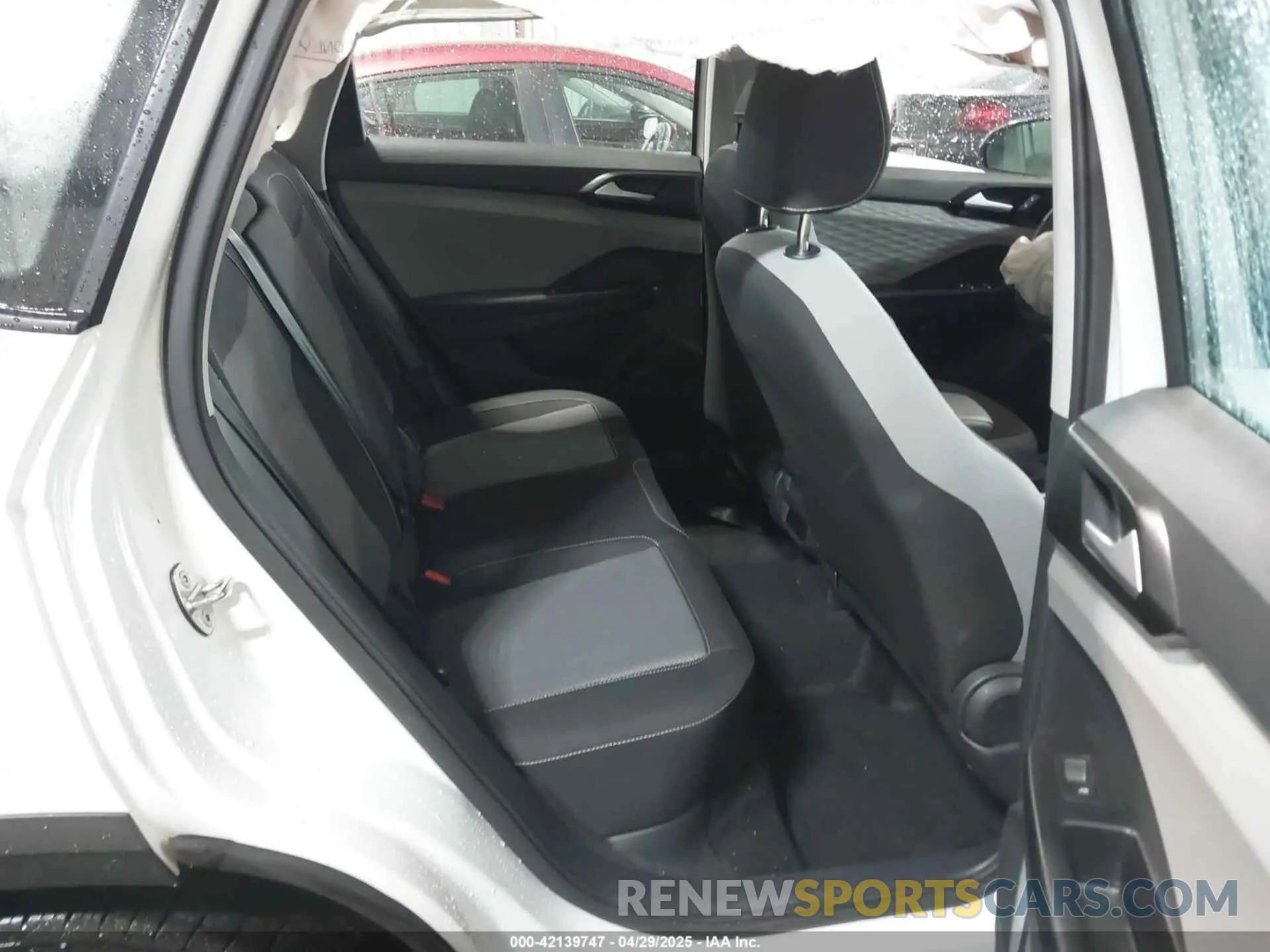 8 Photograph of a damaged car 3VVCX7B22PM307548 VOLKSWAGEN TAOS 2023