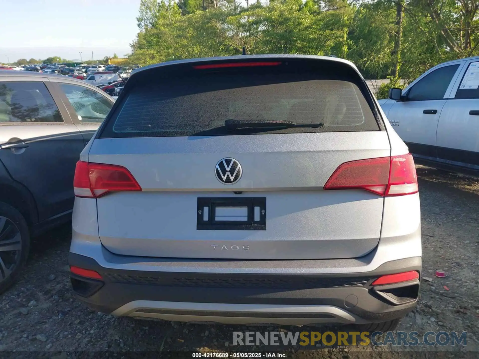 16 Photograph of a damaged car 3VVCX7B24PM379237 VOLKSWAGEN TAOS 2023