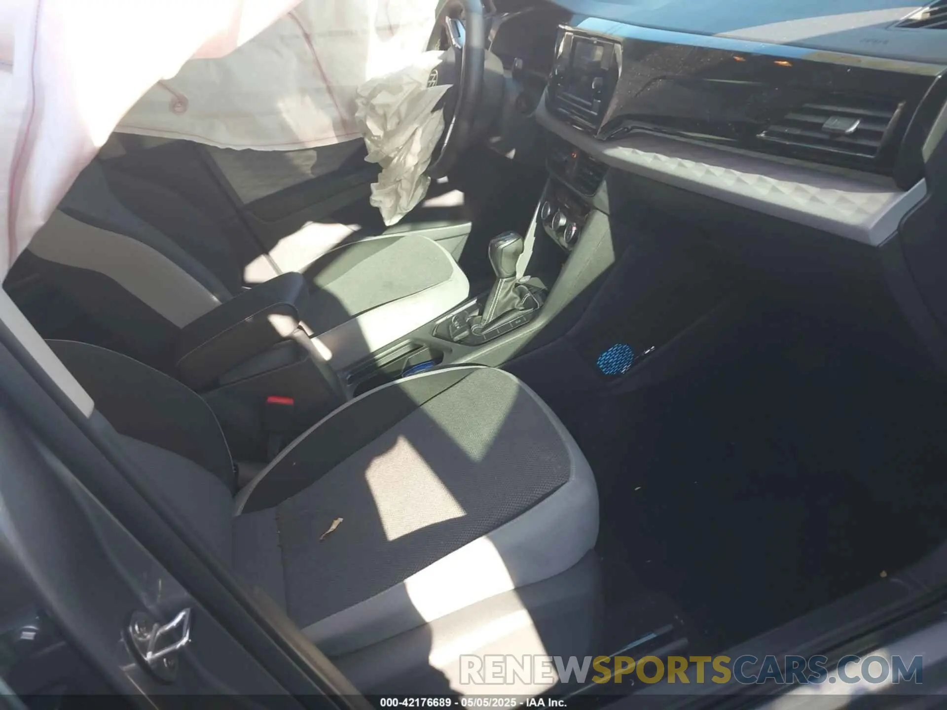 5 Photograph of a damaged car 3VVCX7B24PM379237 VOLKSWAGEN TAOS 2023