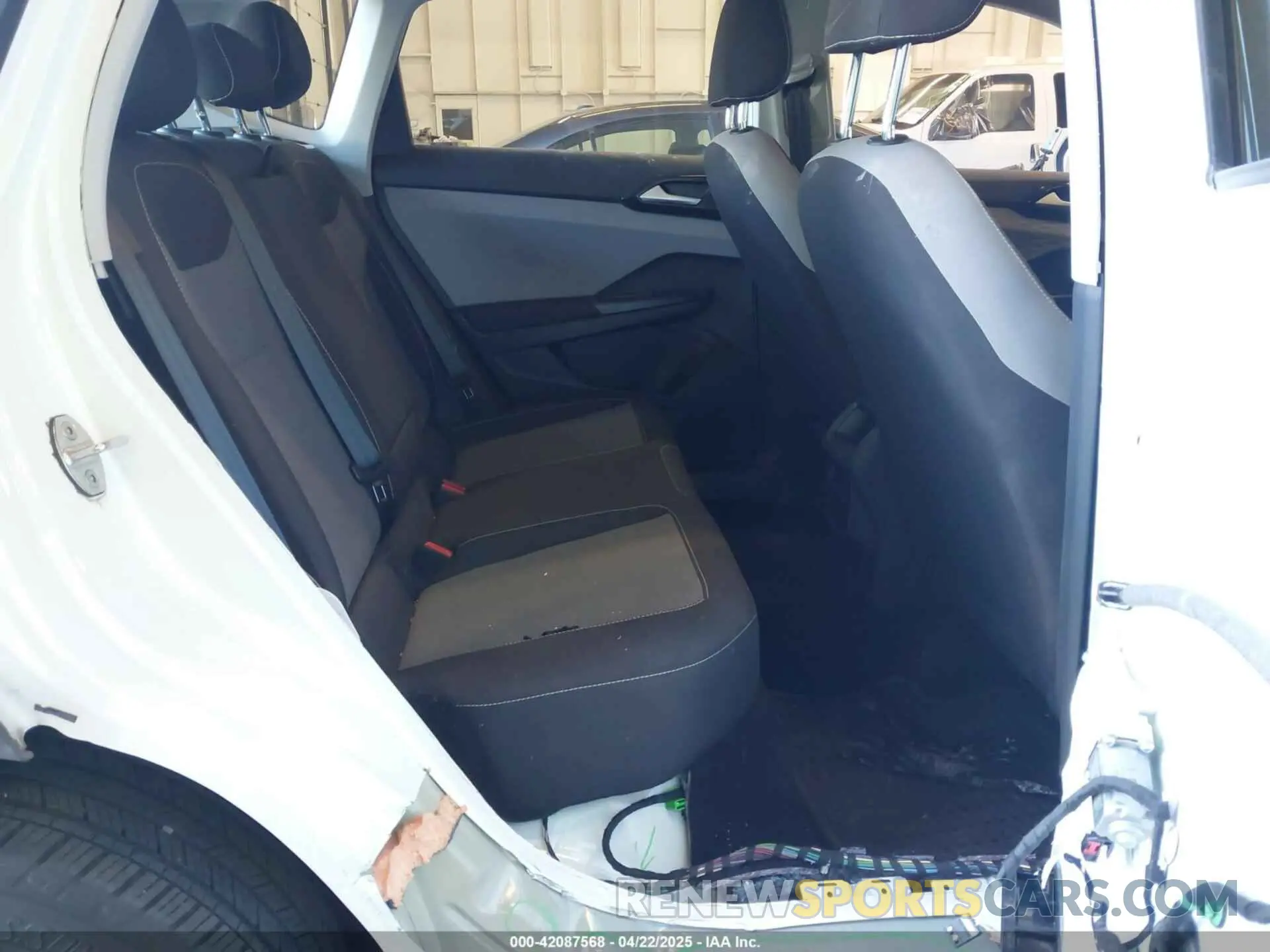 8 Photograph of a damaged car 3VVCX7B26PM365145 VOLKSWAGEN TAOS 2023
