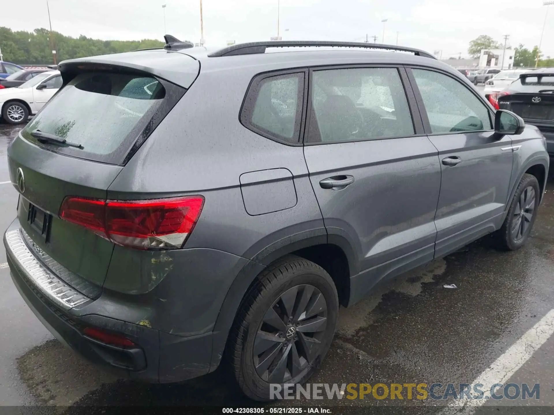 17 Photograph of a damaged car 3VVCX7B28PM353224 VOLKSWAGEN TAOS 2023