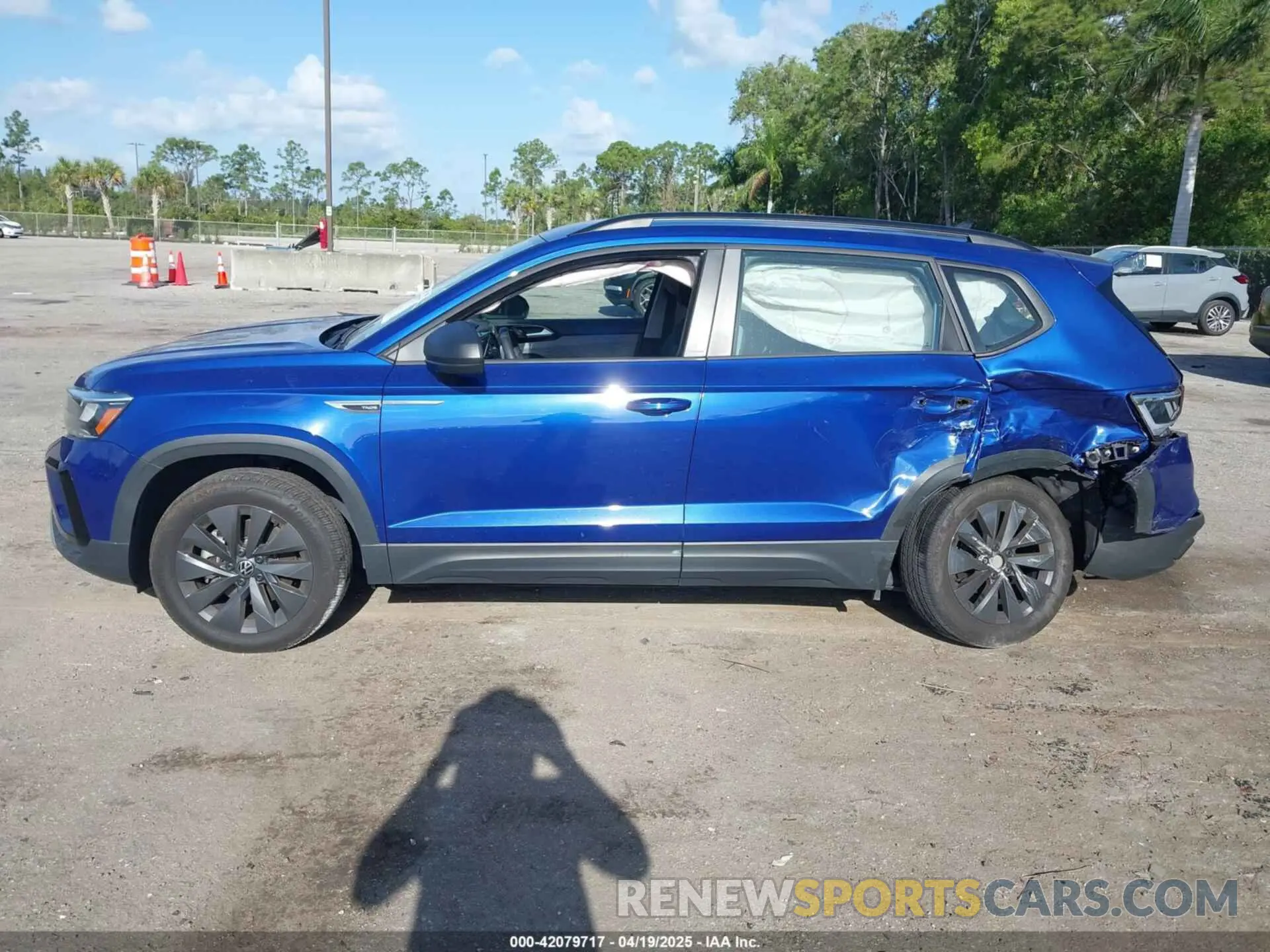 15 Photograph of a damaged car 3VVCX7B29PM362983 VOLKSWAGEN TAOS 2023