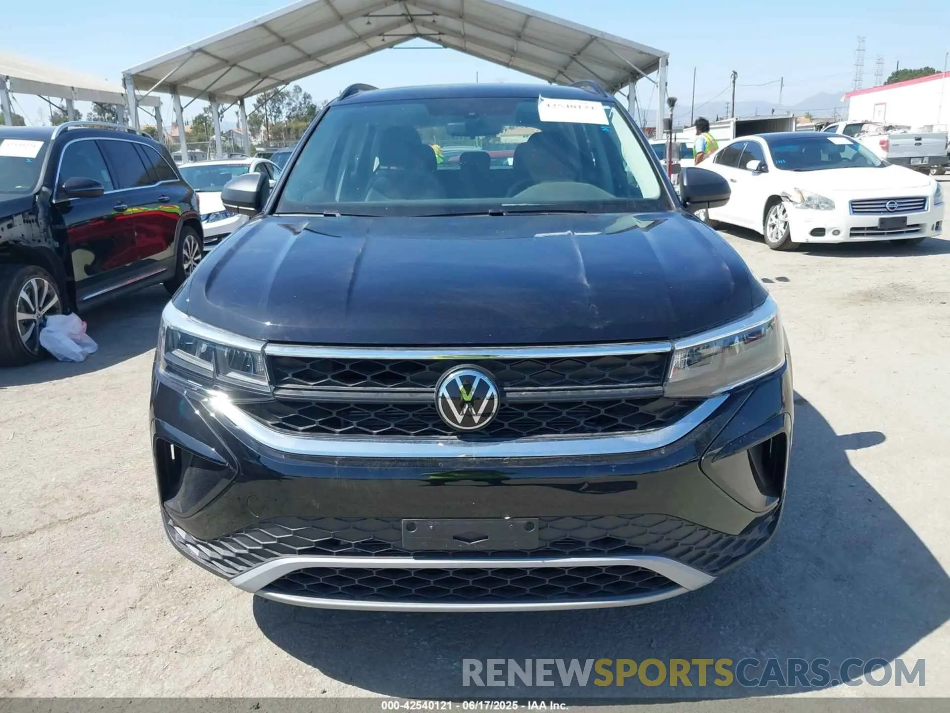 12 Photograph of a damaged car 3VVCX7B2XPM368761 VOLKSWAGEN TAOS 2023