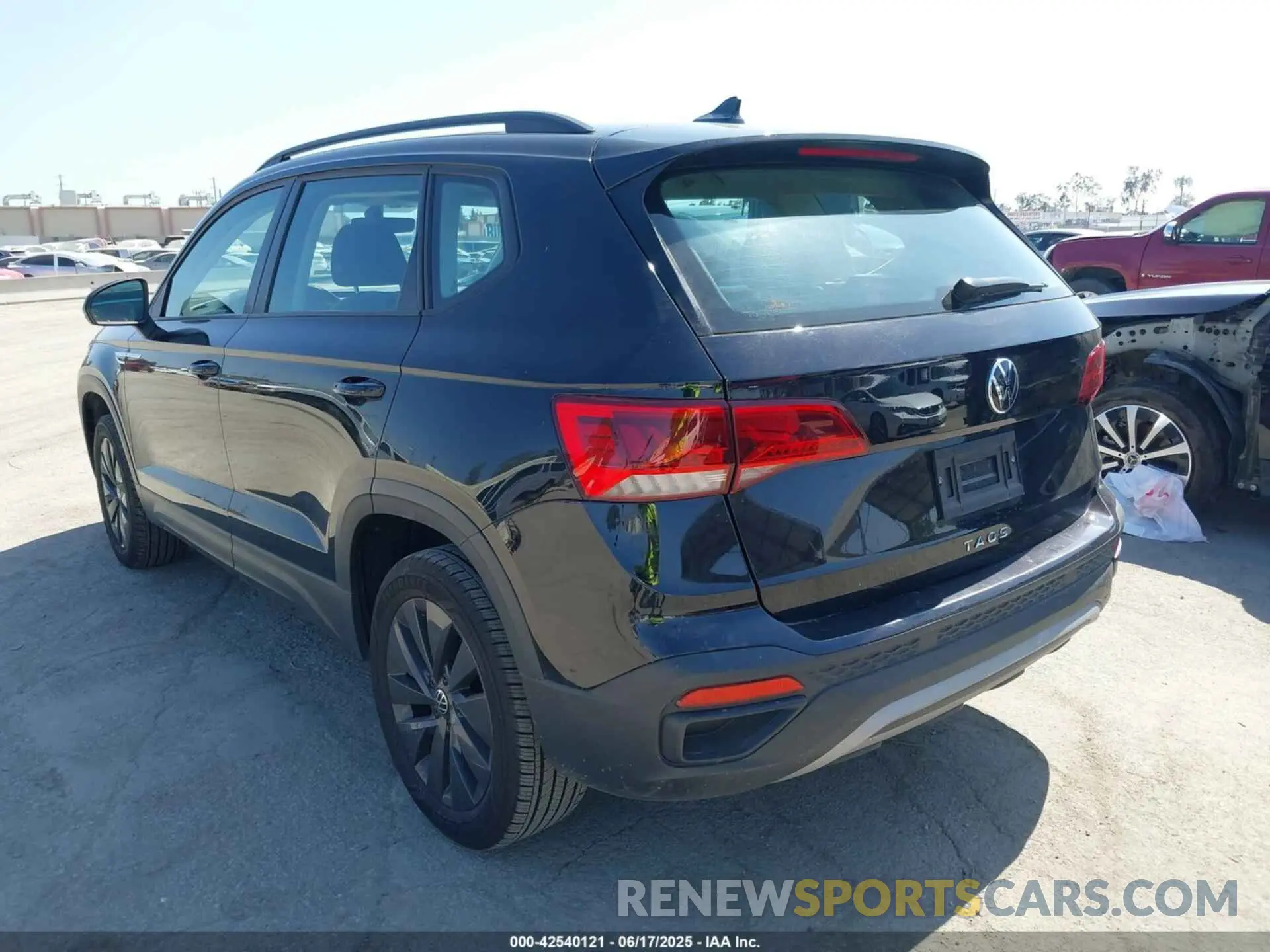 3 Photograph of a damaged car 3VVCX7B2XPM368761 VOLKSWAGEN TAOS 2023