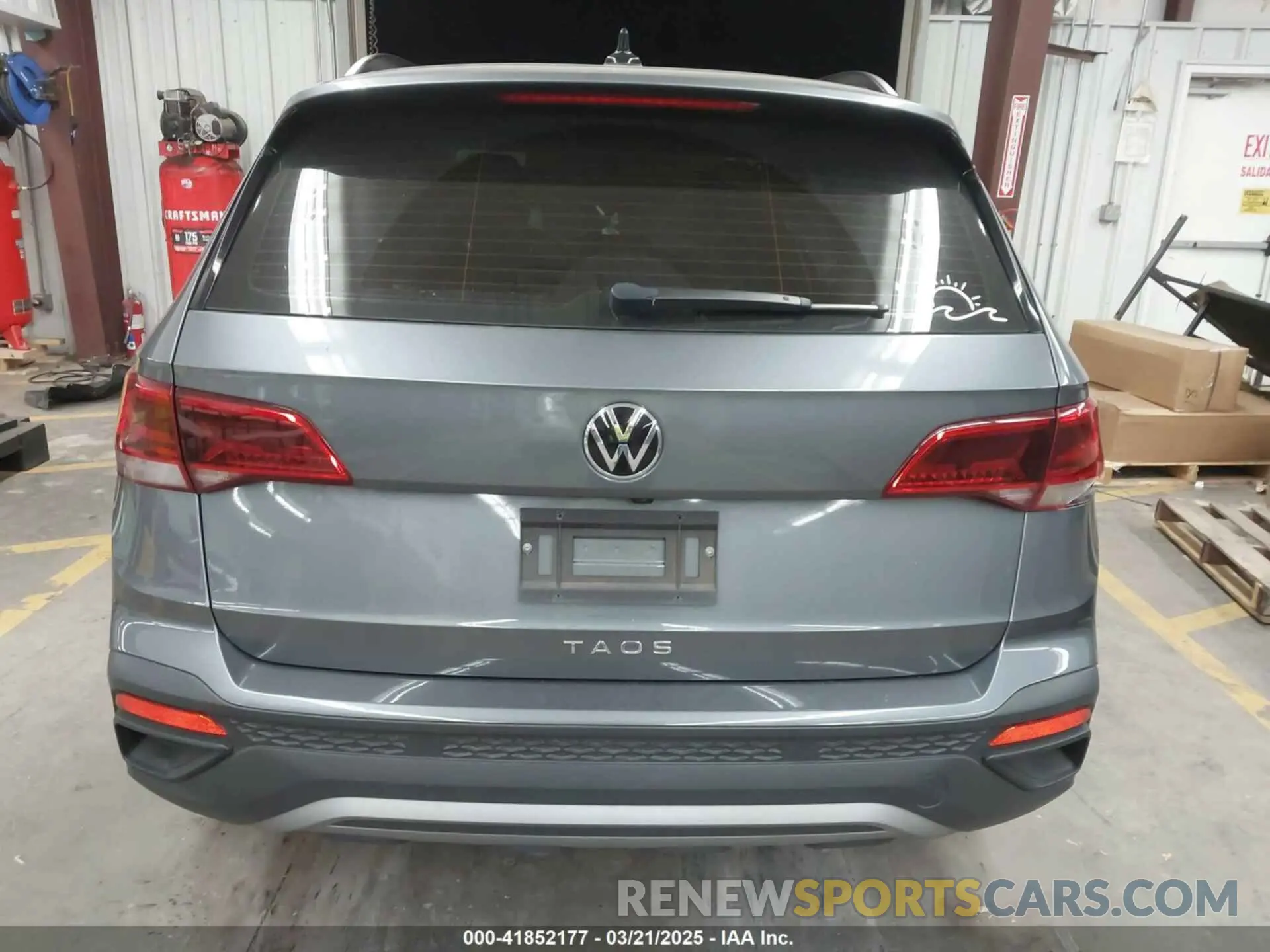 16 Photograph of a damaged car 3VVDX7B20PM328807 VOLKSWAGEN TAOS 2023