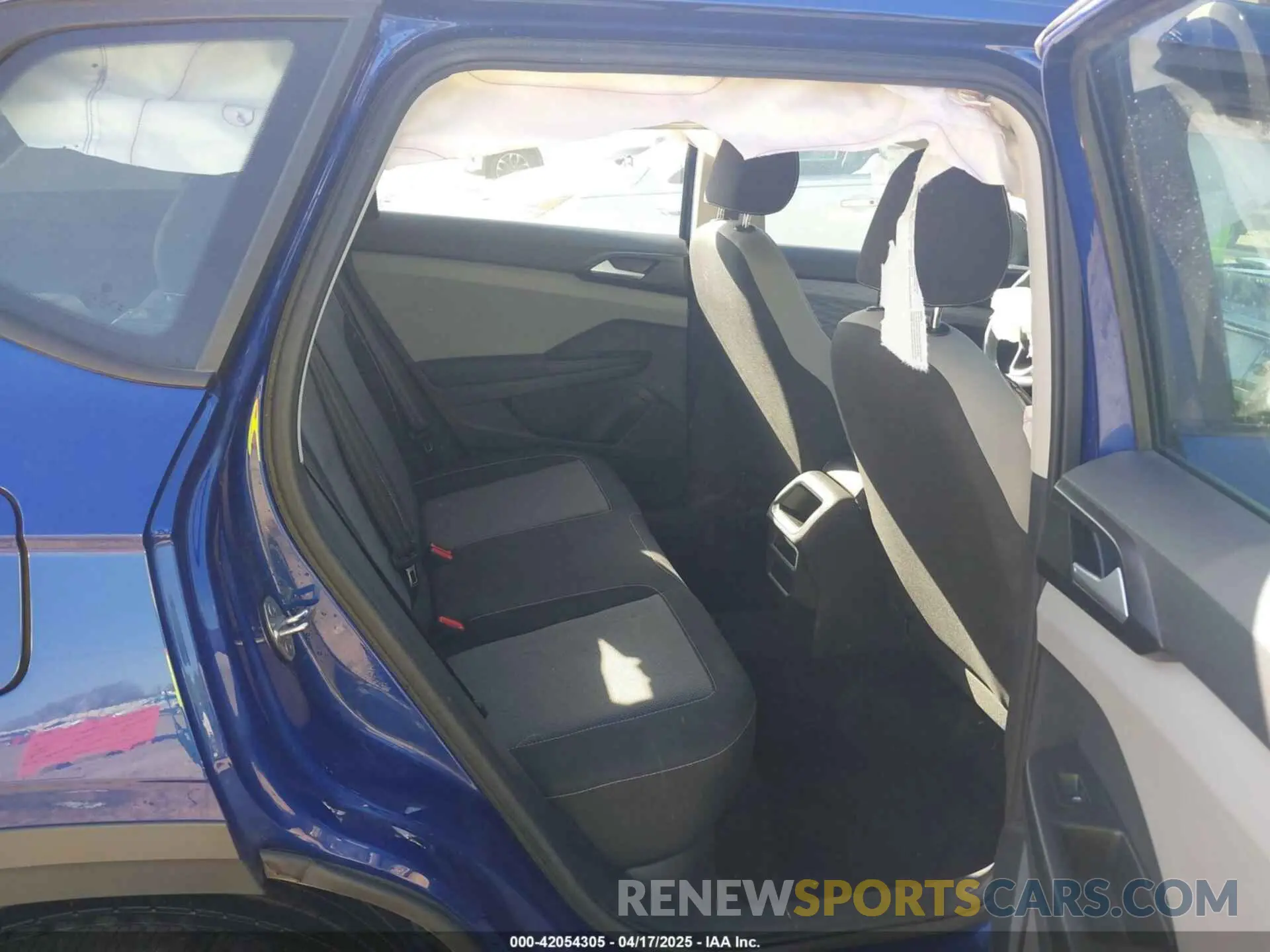 8 Photograph of a damaged car 3VVDX7B22PM360139 VOLKSWAGEN TAOS 2023