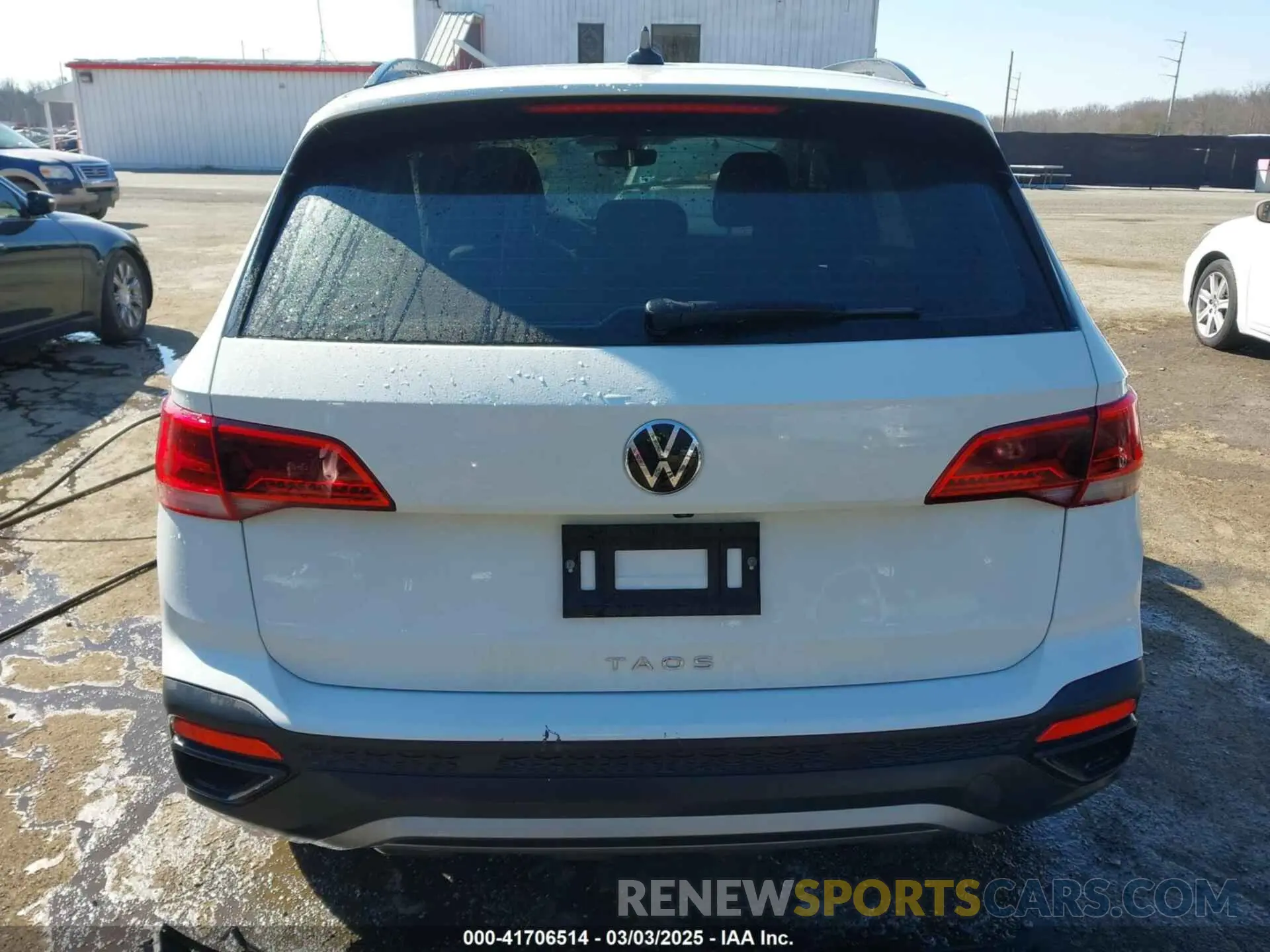 15 Photograph of a damaged car 3VVDX7B23PM342524 VOLKSWAGEN TAOS 2023