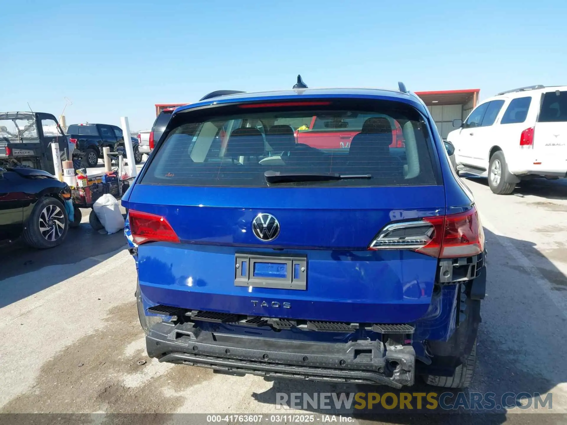 17 Photograph of a damaged car 3VVDX7B24PM323173 VOLKSWAGEN TAOS 2023