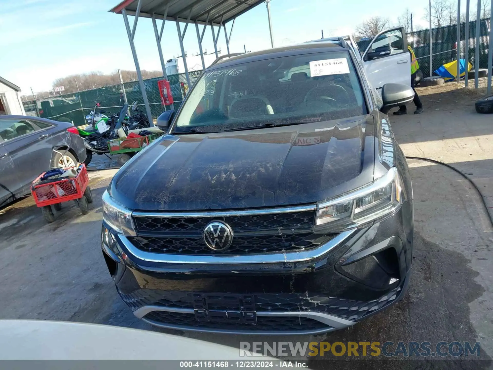 13 Photograph of a damaged car 3VVDX7B25PM354495 VOLKSWAGEN TAOS 2023