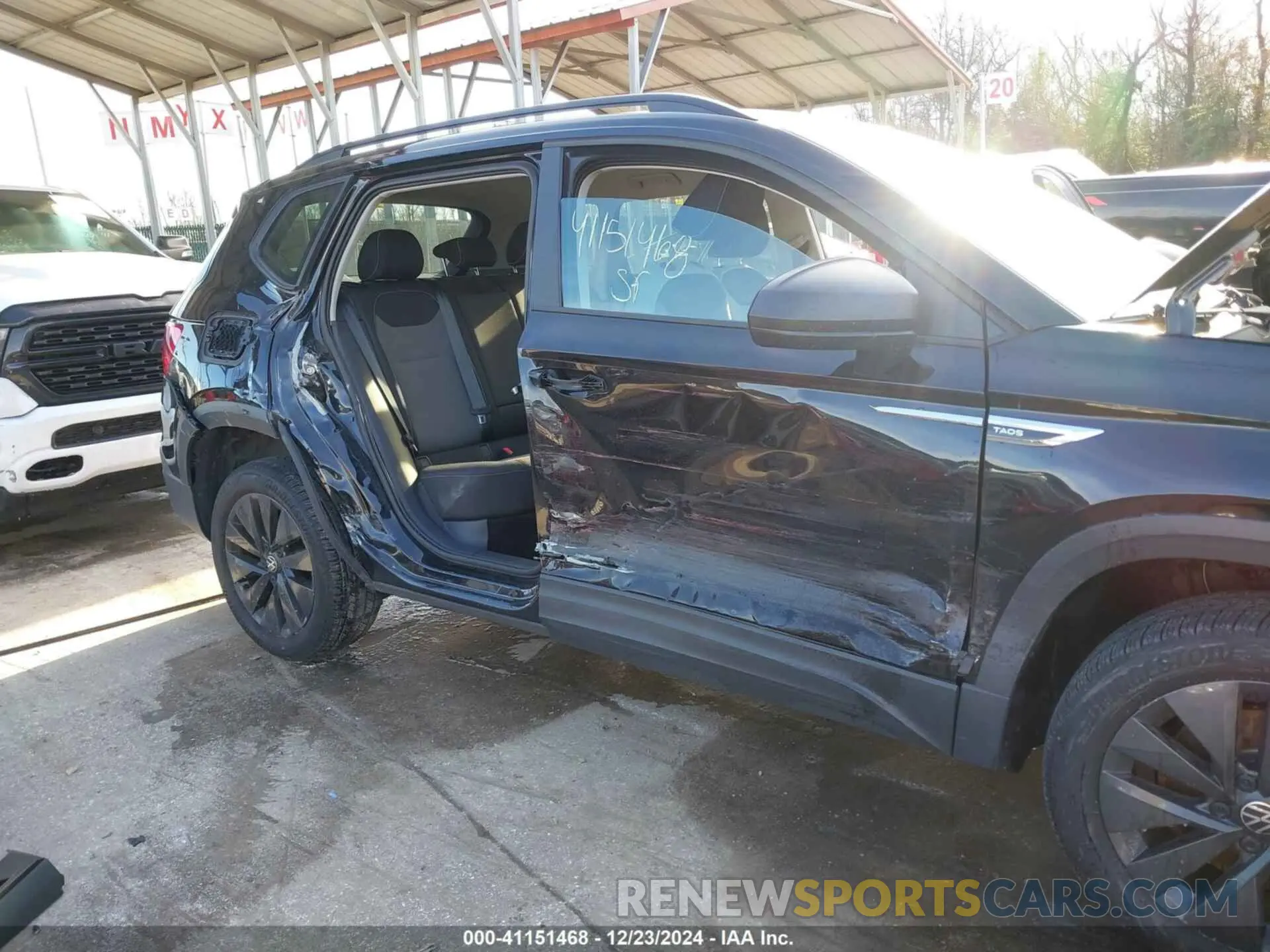 6 Photograph of a damaged car 3VVDX7B25PM354495 VOLKSWAGEN TAOS 2023