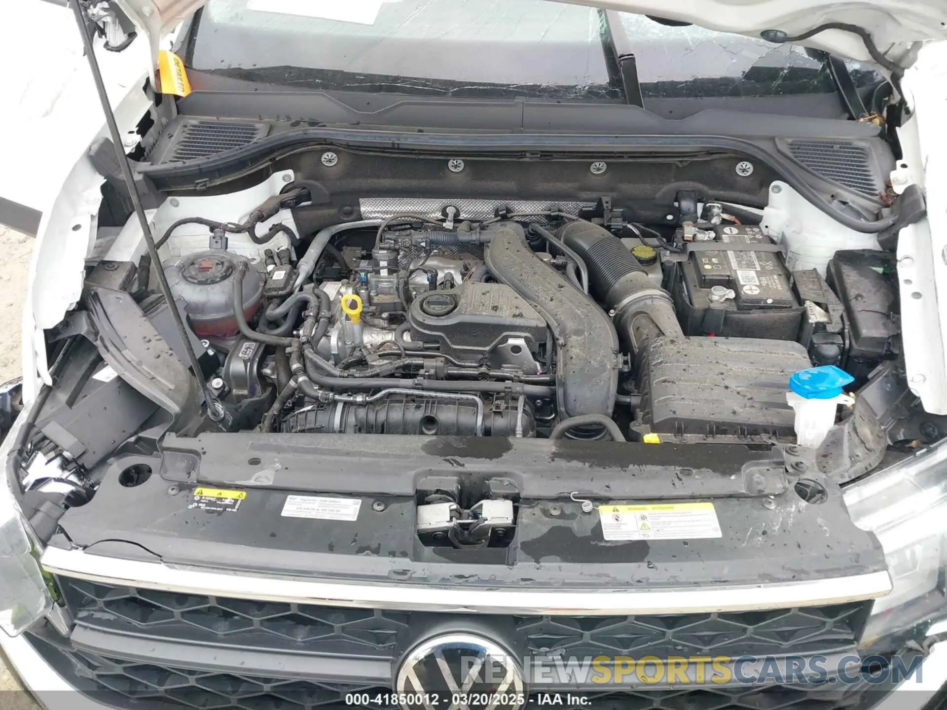 10 Photograph of a damaged car 3VVDX7B26PM338533 VOLKSWAGEN TAOS 2023