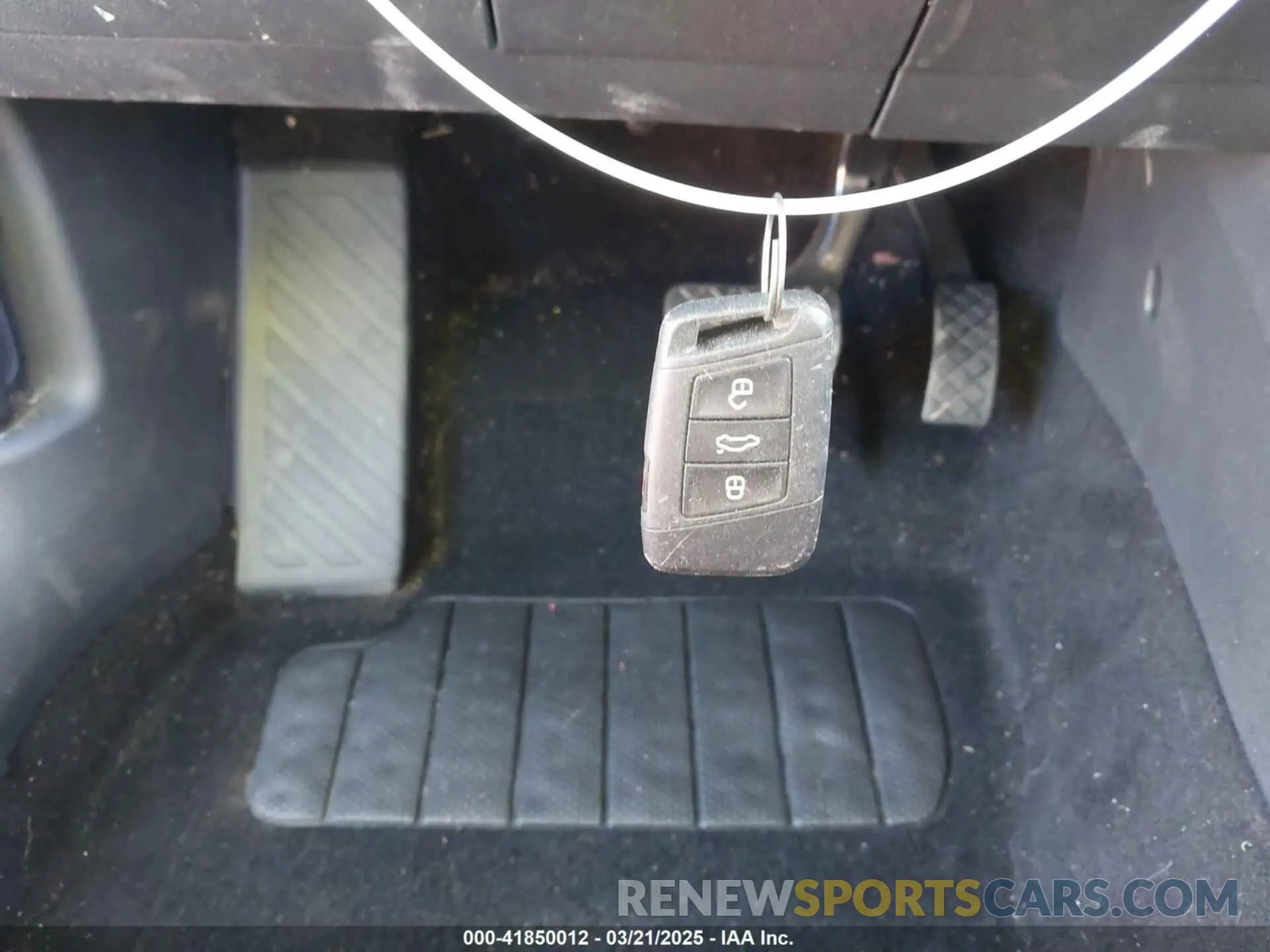 11 Photograph of a damaged car 3VVDX7B26PM338533 VOLKSWAGEN TAOS 2023