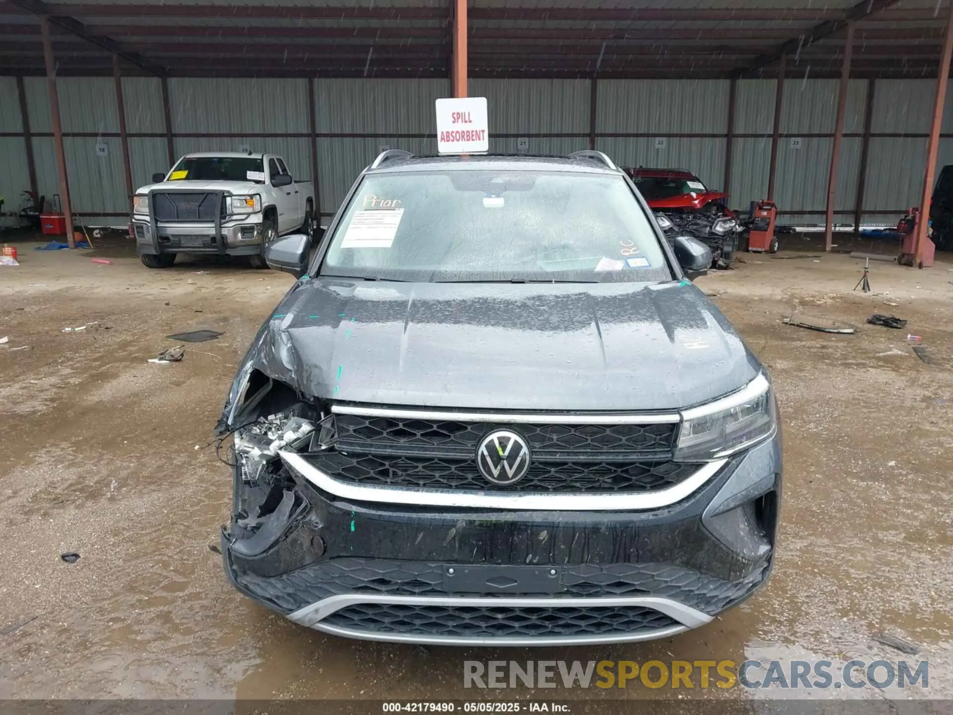 12 Photograph of a damaged car 3VVEX7B21PM344647 VOLKSWAGEN TAOS 2023