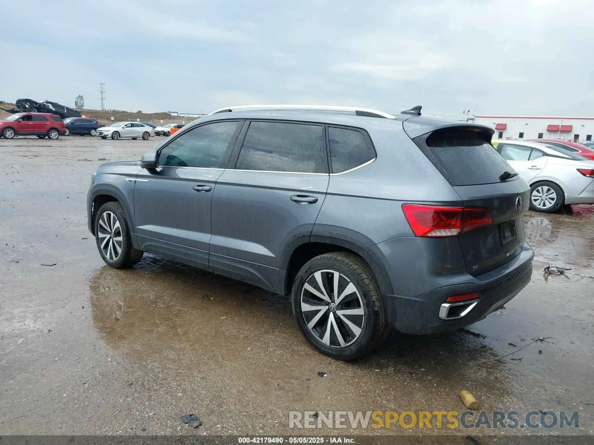 3 Photograph of a damaged car 3VVEX7B21PM344647 VOLKSWAGEN TAOS 2023
