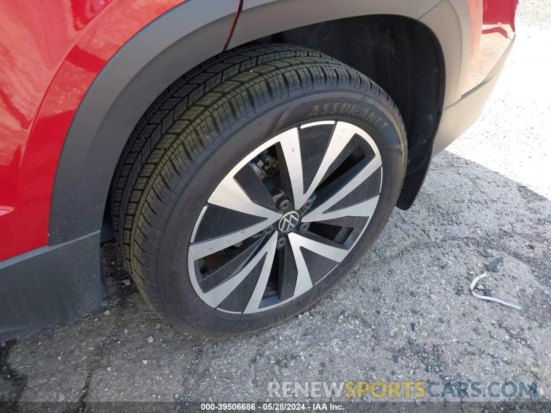 12 Photograph of a damaged car 3VVEX7B22PM371551 VOLKSWAGEN TAOS 2023