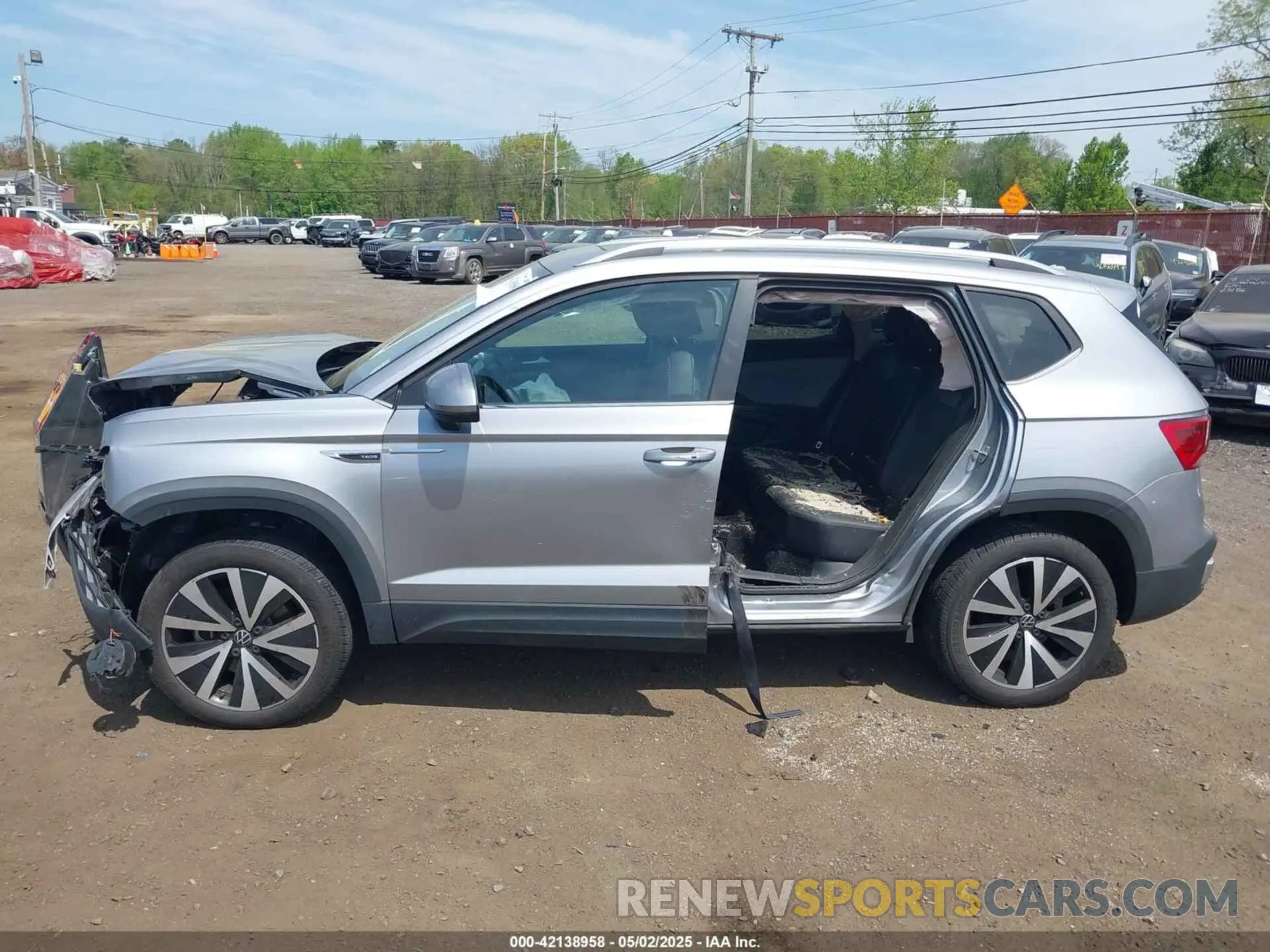 14 Photograph of a damaged car 3VVEX7B24PM342309 VOLKSWAGEN TAOS 2023