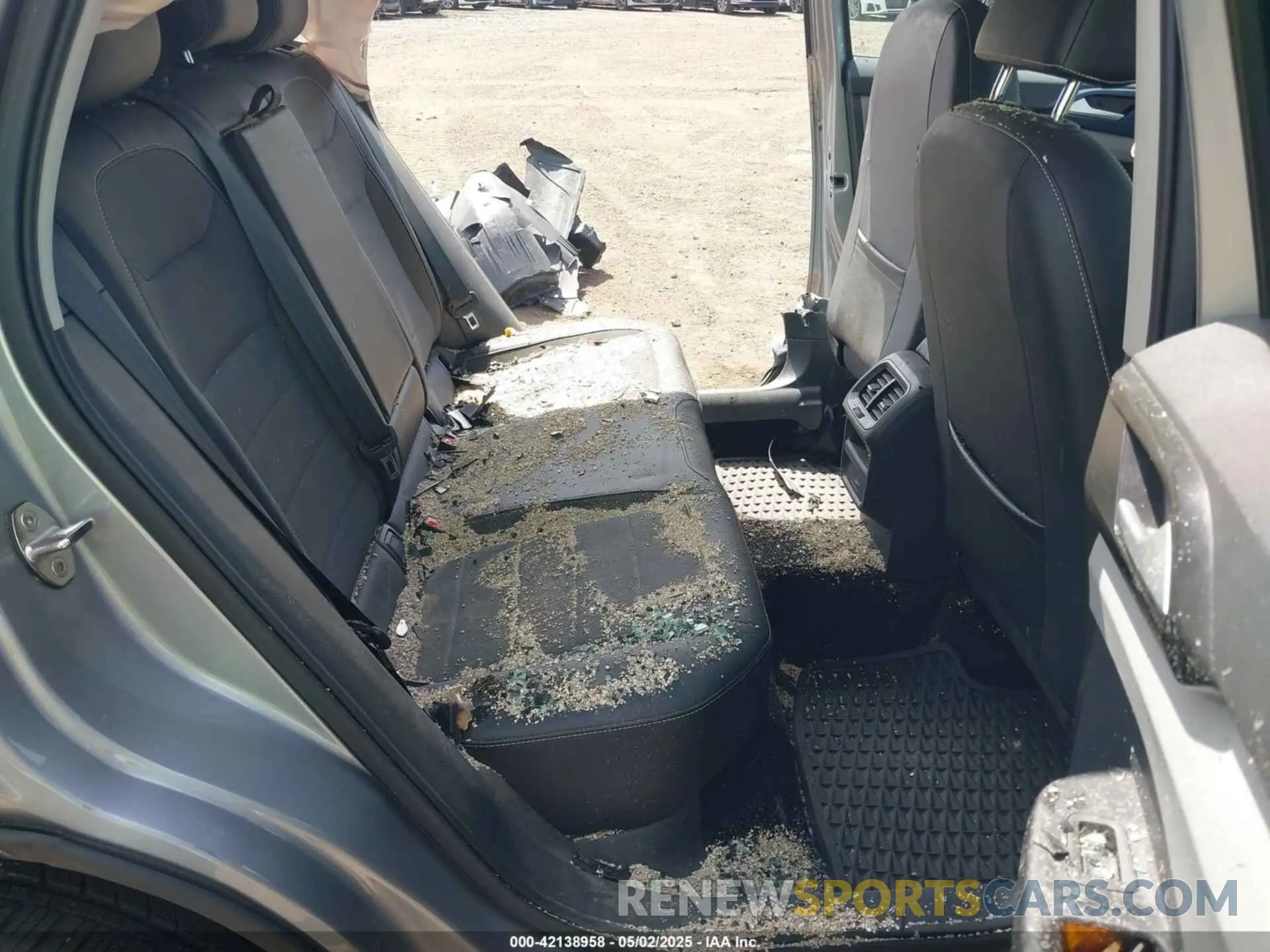 8 Photograph of a damaged car 3VVEX7B24PM342309 VOLKSWAGEN TAOS 2023