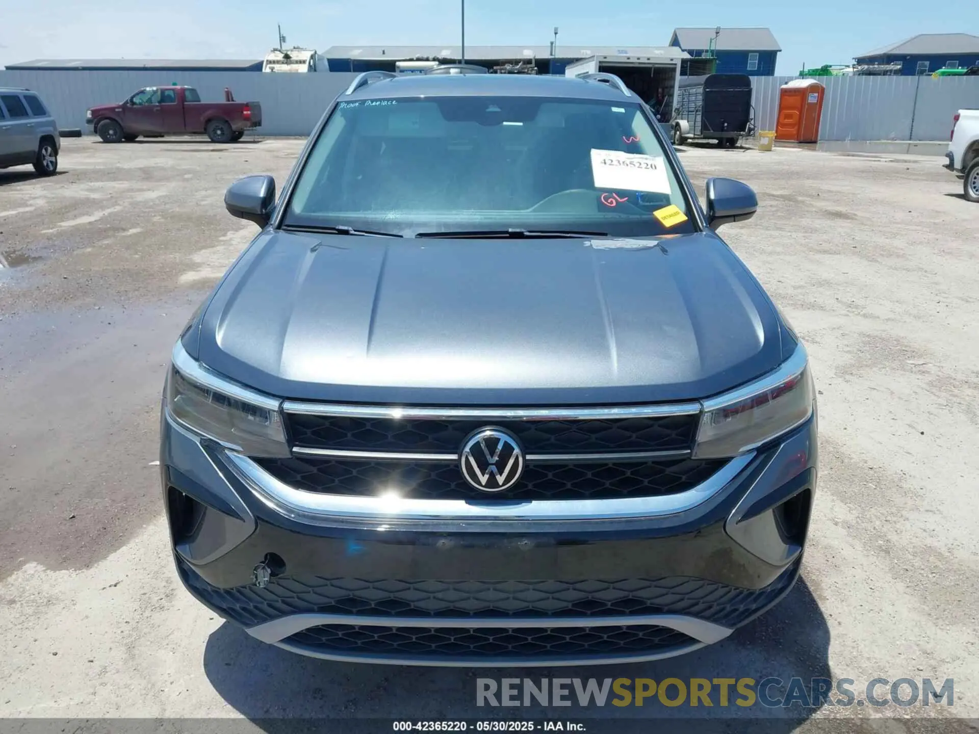 12 Photograph of a damaged car 3VVEX7B25PM307584 VOLKSWAGEN TAOS 2023