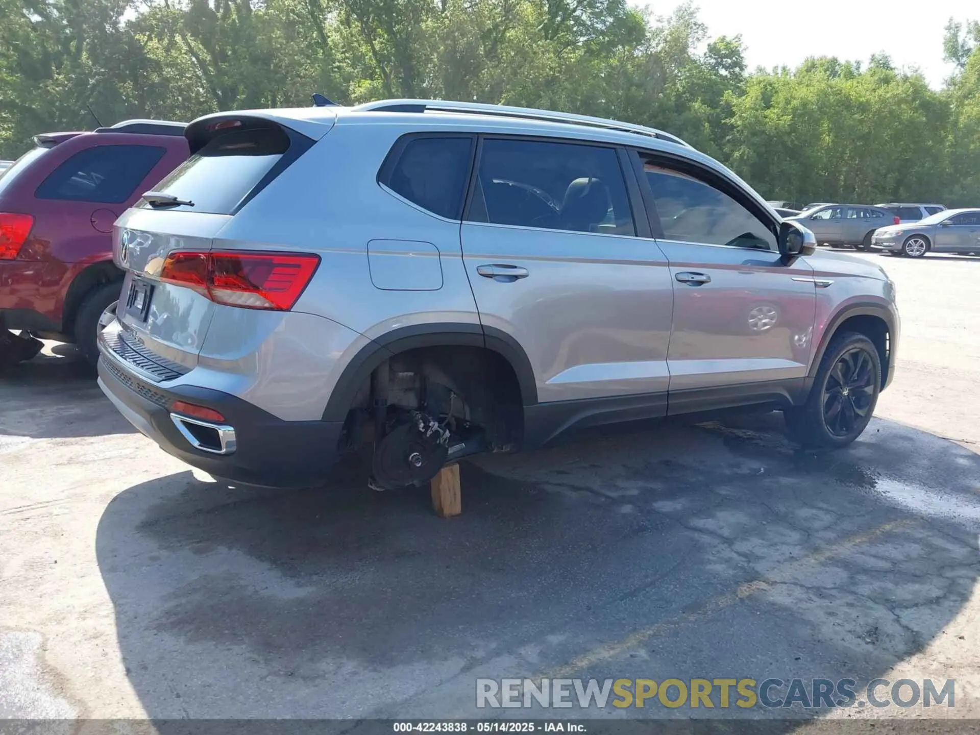 4 Photograph of a damaged car 3VVEX7B27PM371707 VOLKSWAGEN TAOS 2023