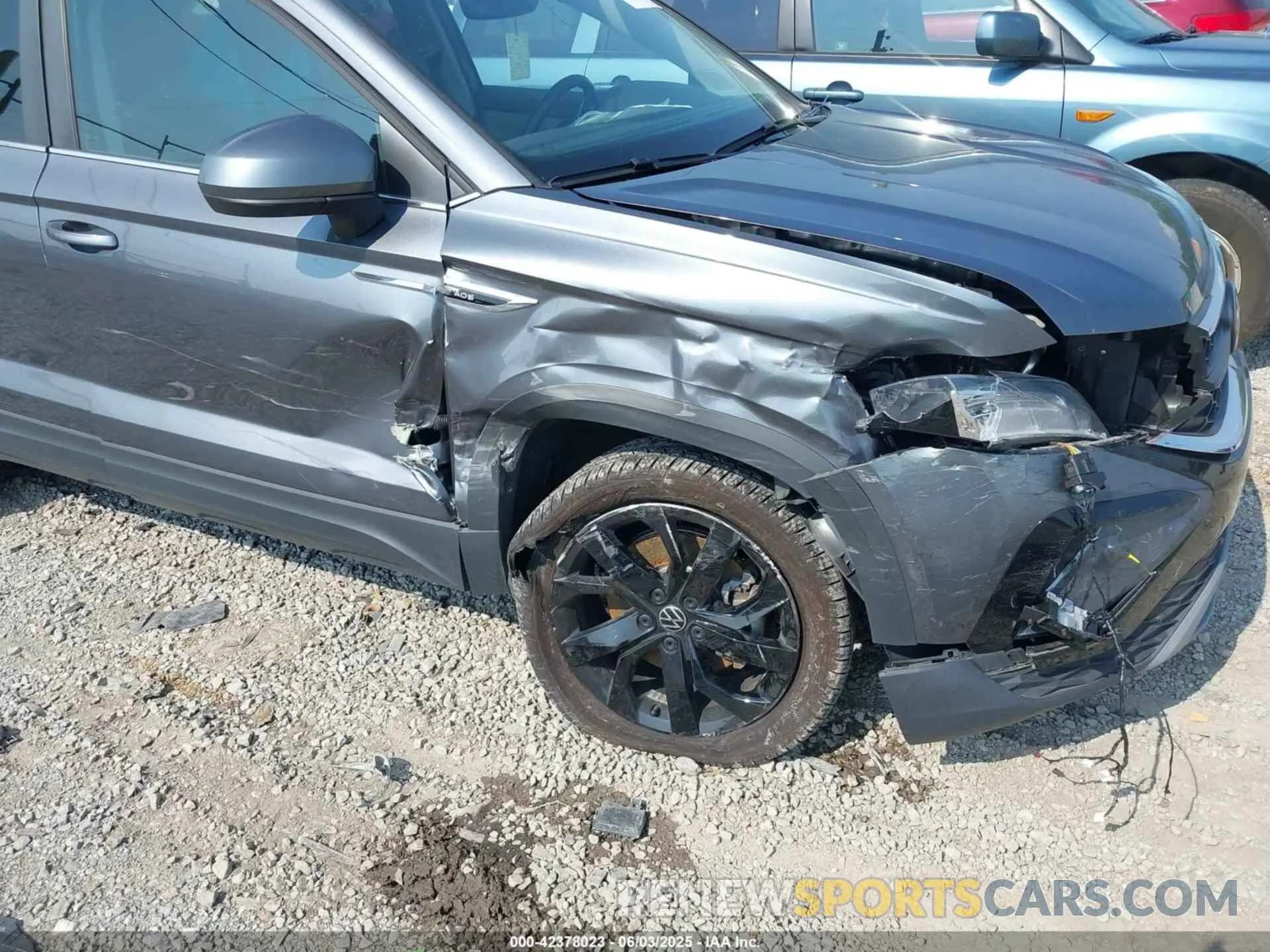 17 Photograph of a damaged car 3VVEX7B28PM349683 VOLKSWAGEN TAOS 2023