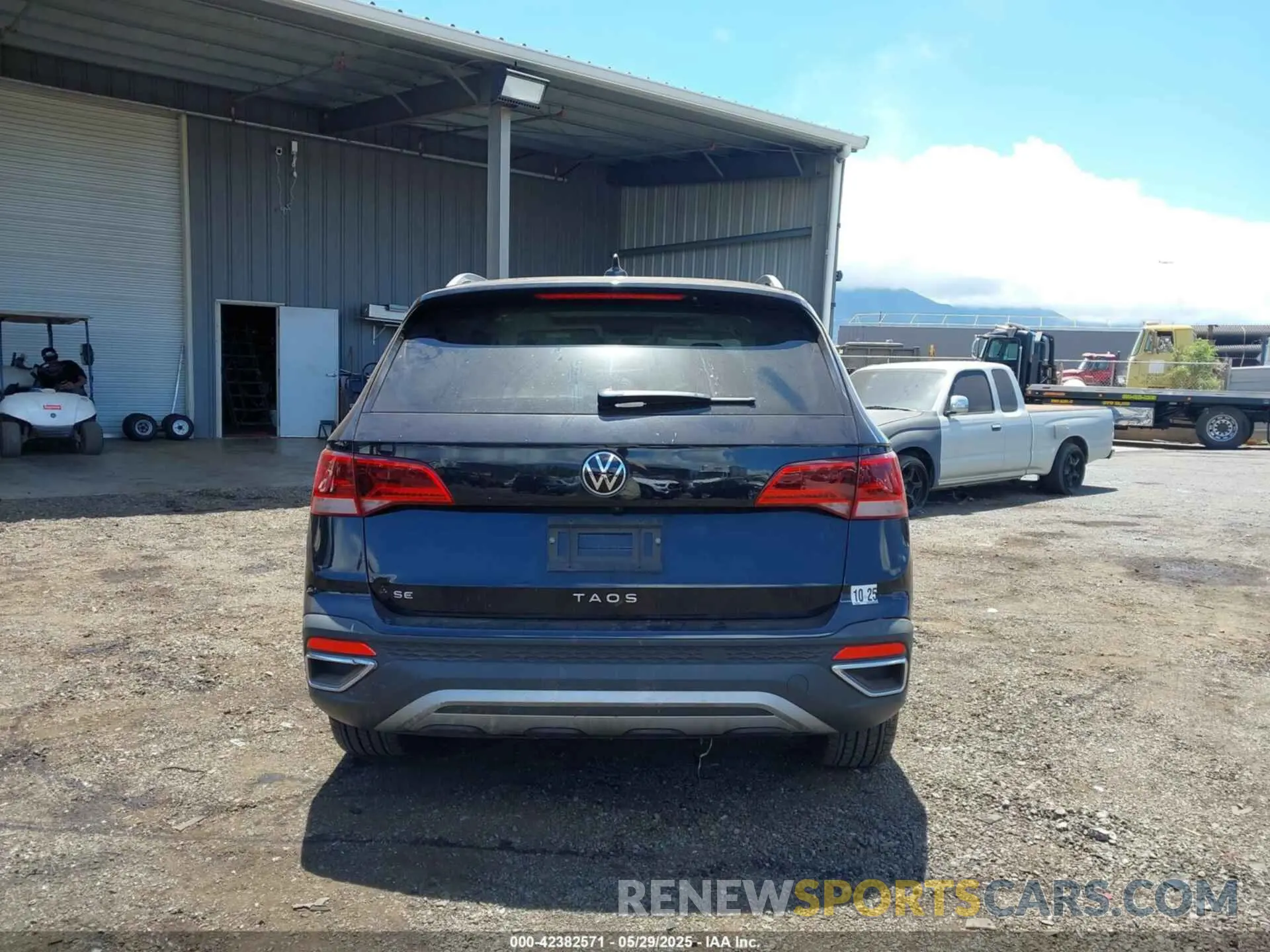 16 Photograph of a damaged car 3VVEX7B28PM373675 VOLKSWAGEN TAOS 2023