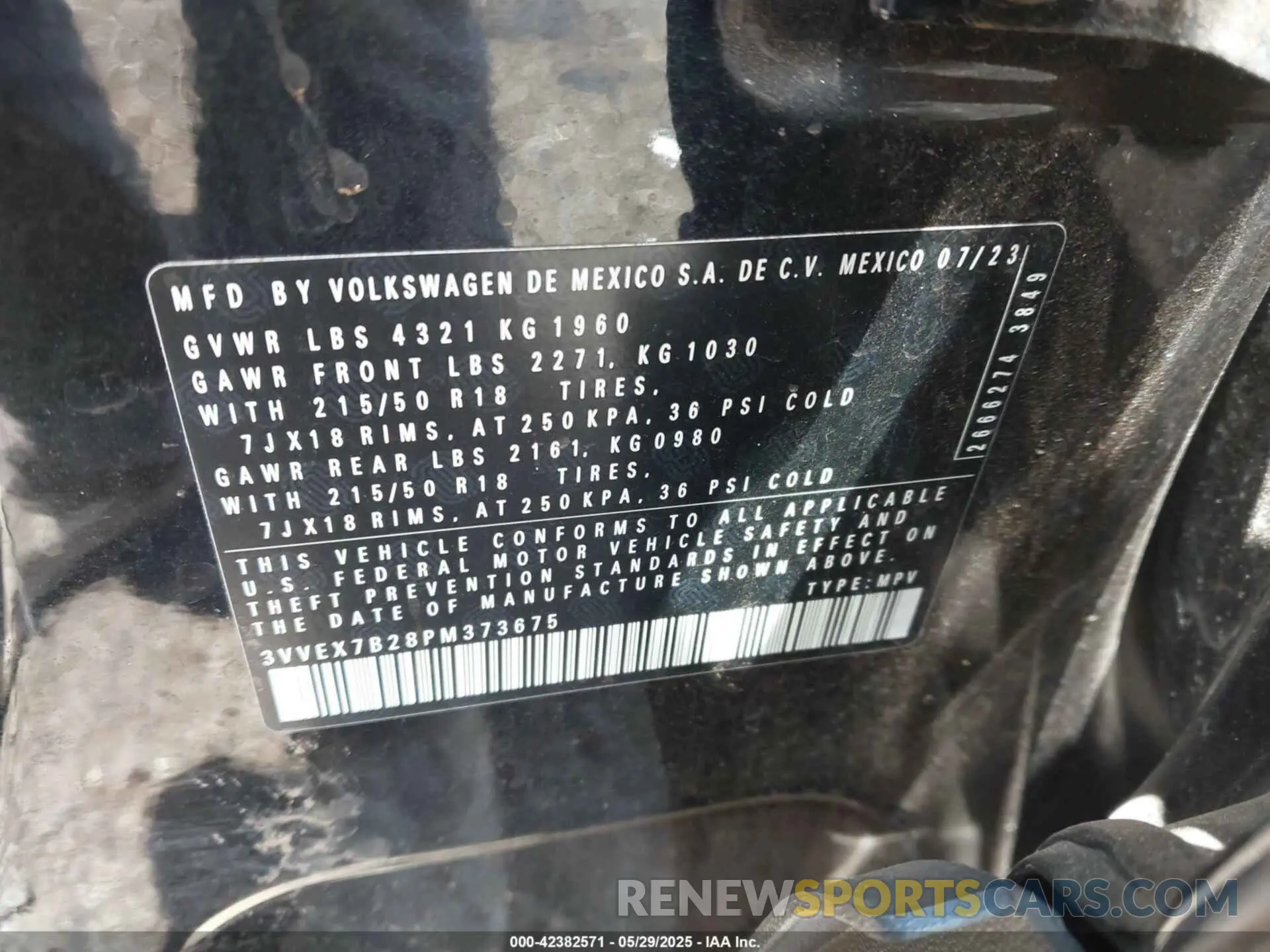 9 Photograph of a damaged car 3VVEX7B28PM373675 VOLKSWAGEN TAOS 2023