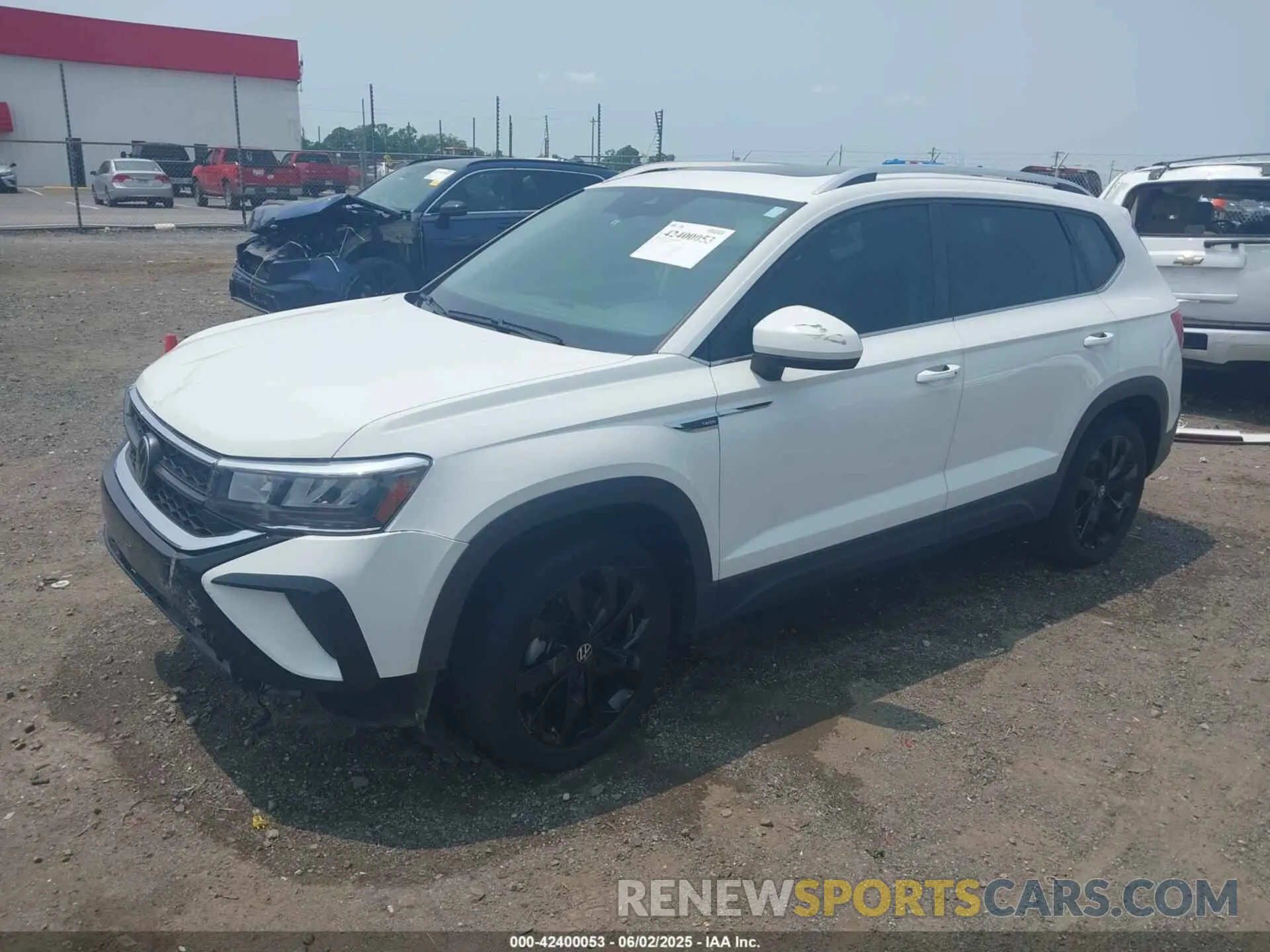 2 Photograph of a damaged car 3VVEX7B2XPM310321 VOLKSWAGEN TAOS 2023