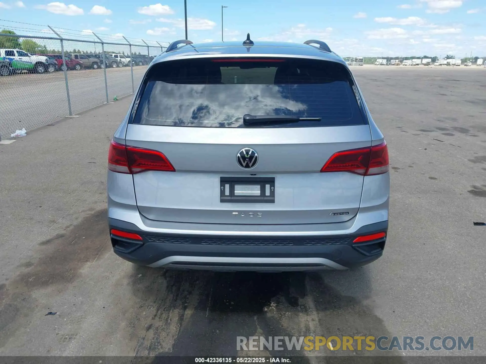 16 Photograph of a damaged car 3VVMX7B20PM363301 VOLKSWAGEN TAOS 2023