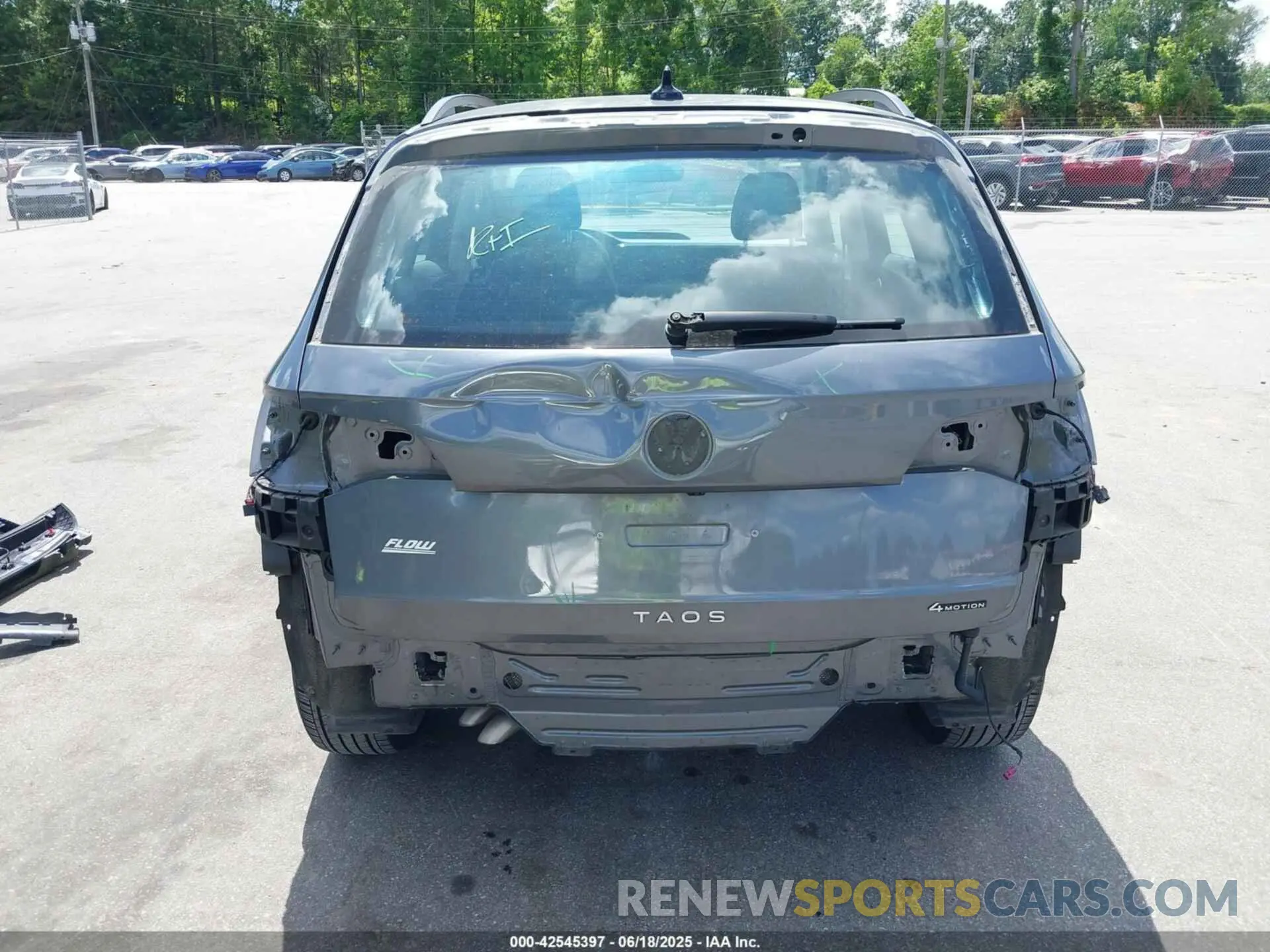17 Photograph of a damaged car 3VVMX7B24PM356965 VOLKSWAGEN TAOS 2023