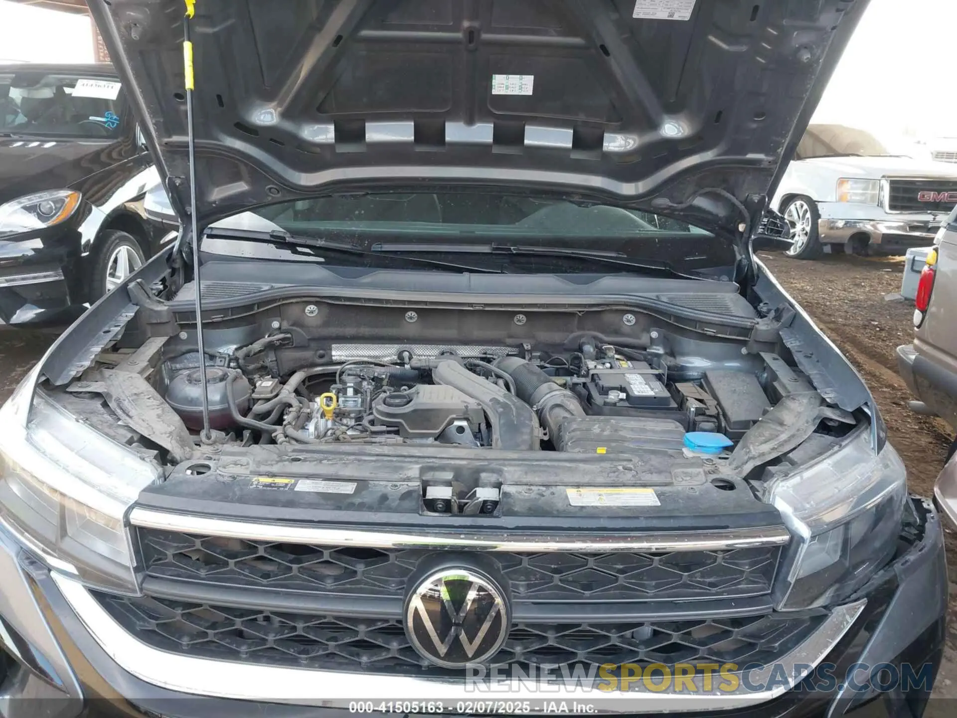 10 Photograph of a damaged car 3VVNX7B22PM329543 VOLKSWAGEN TAOS 2023