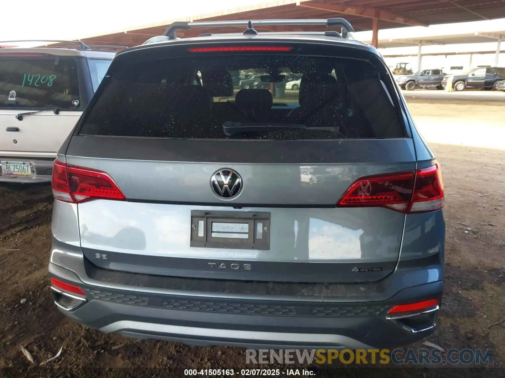 17 Photograph of a damaged car 3VVNX7B22PM329543 VOLKSWAGEN TAOS 2023
