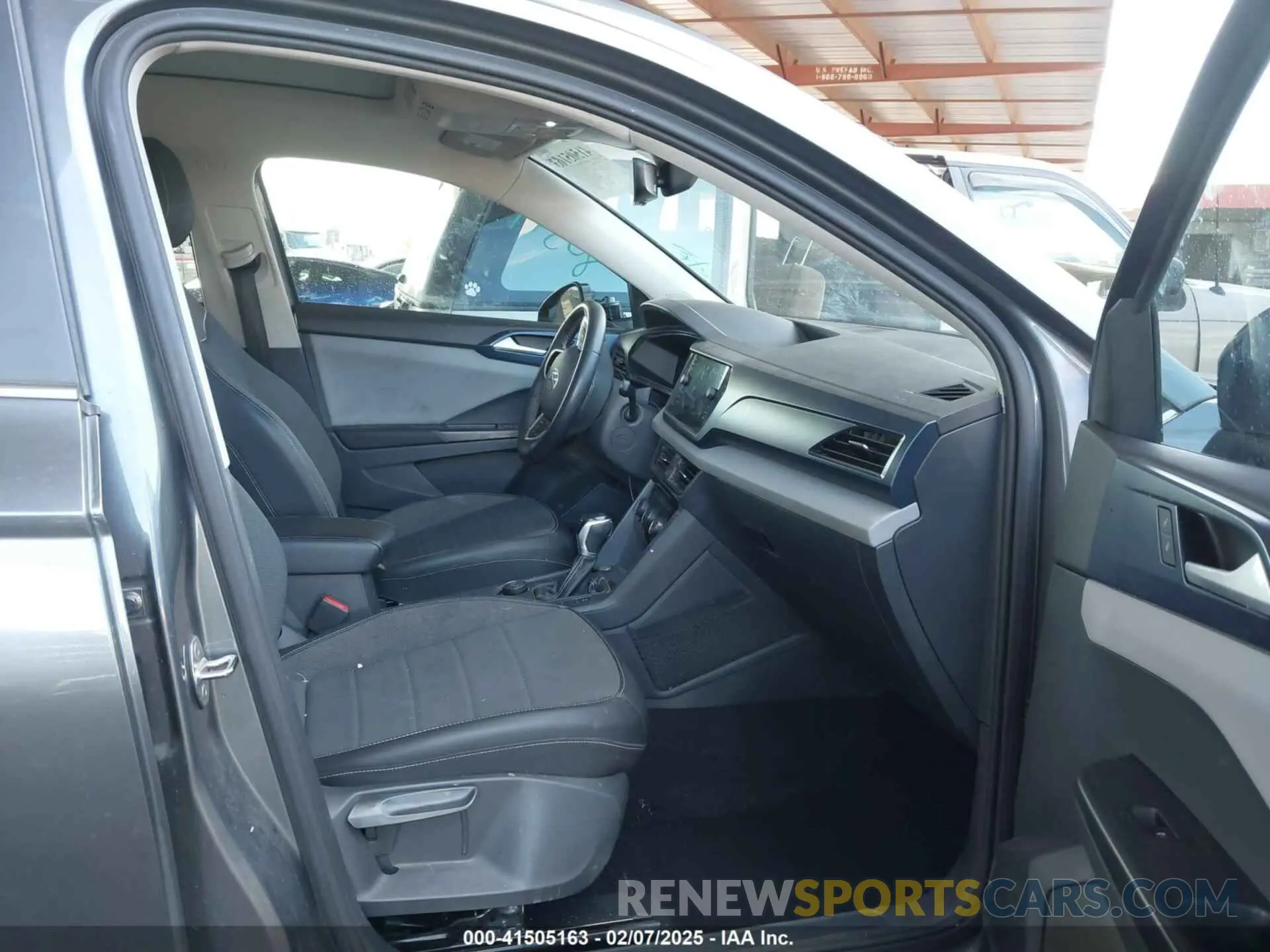 5 Photograph of a damaged car 3VVNX7B22PM329543 VOLKSWAGEN TAOS 2023