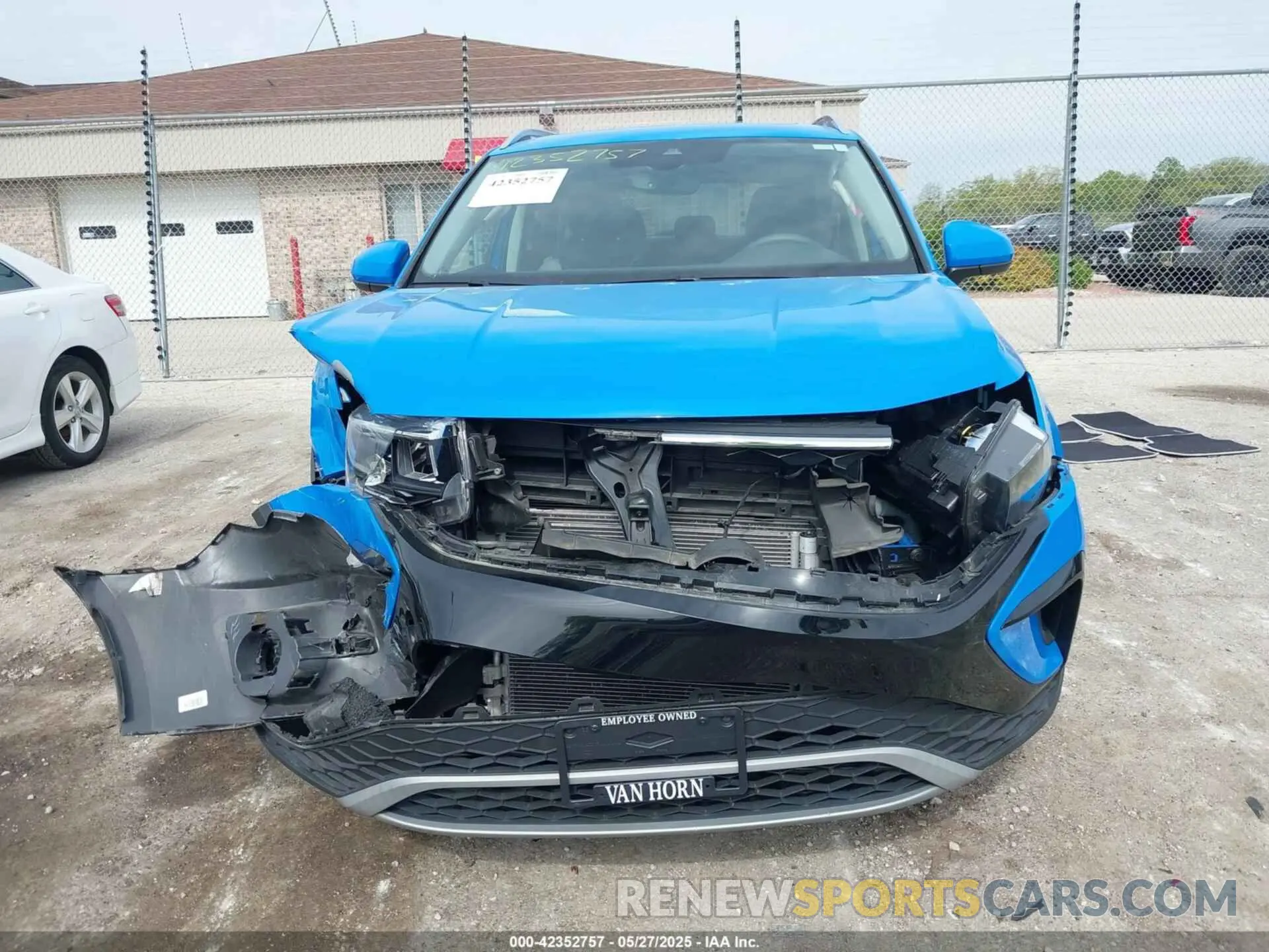 12 Photograph of a damaged car 3VVNX7B26PM312776 VOLKSWAGEN TAOS 2023