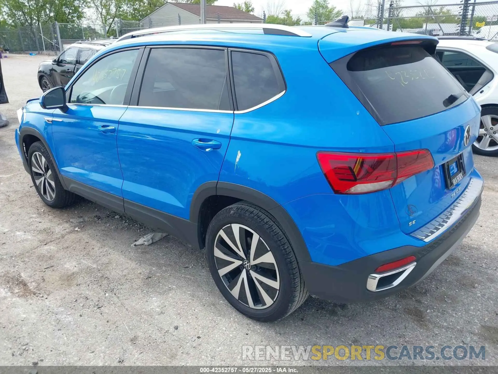 3 Photograph of a damaged car 3VVNX7B26PM312776 VOLKSWAGEN TAOS 2023