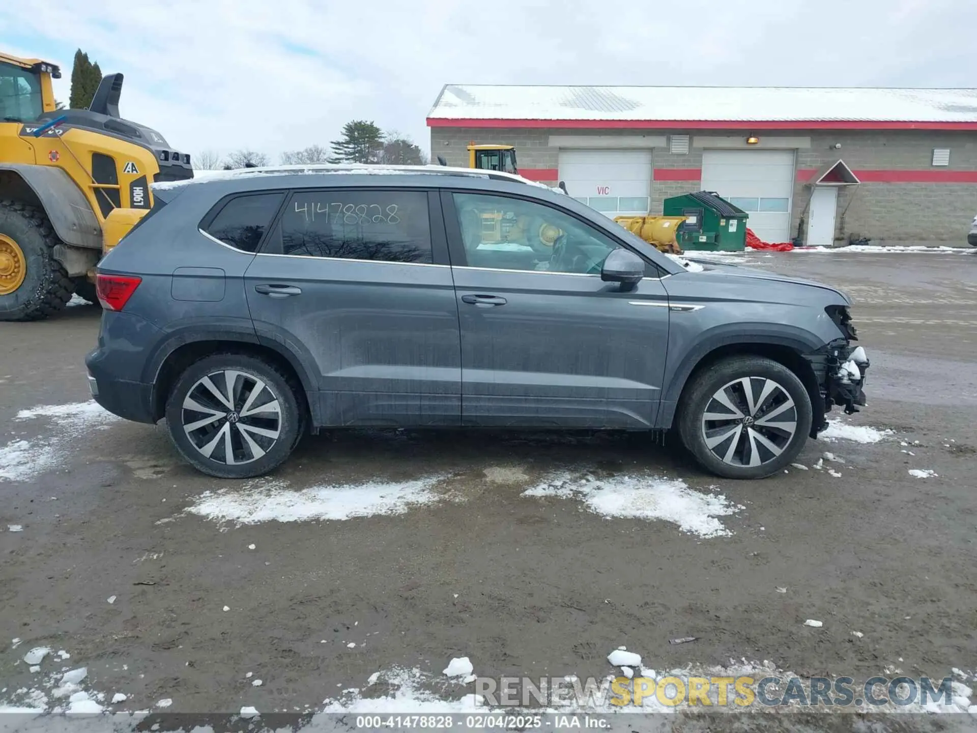 14 Photograph of a damaged car 3VVNX7B27PM312043 VOLKSWAGEN TAOS 2023