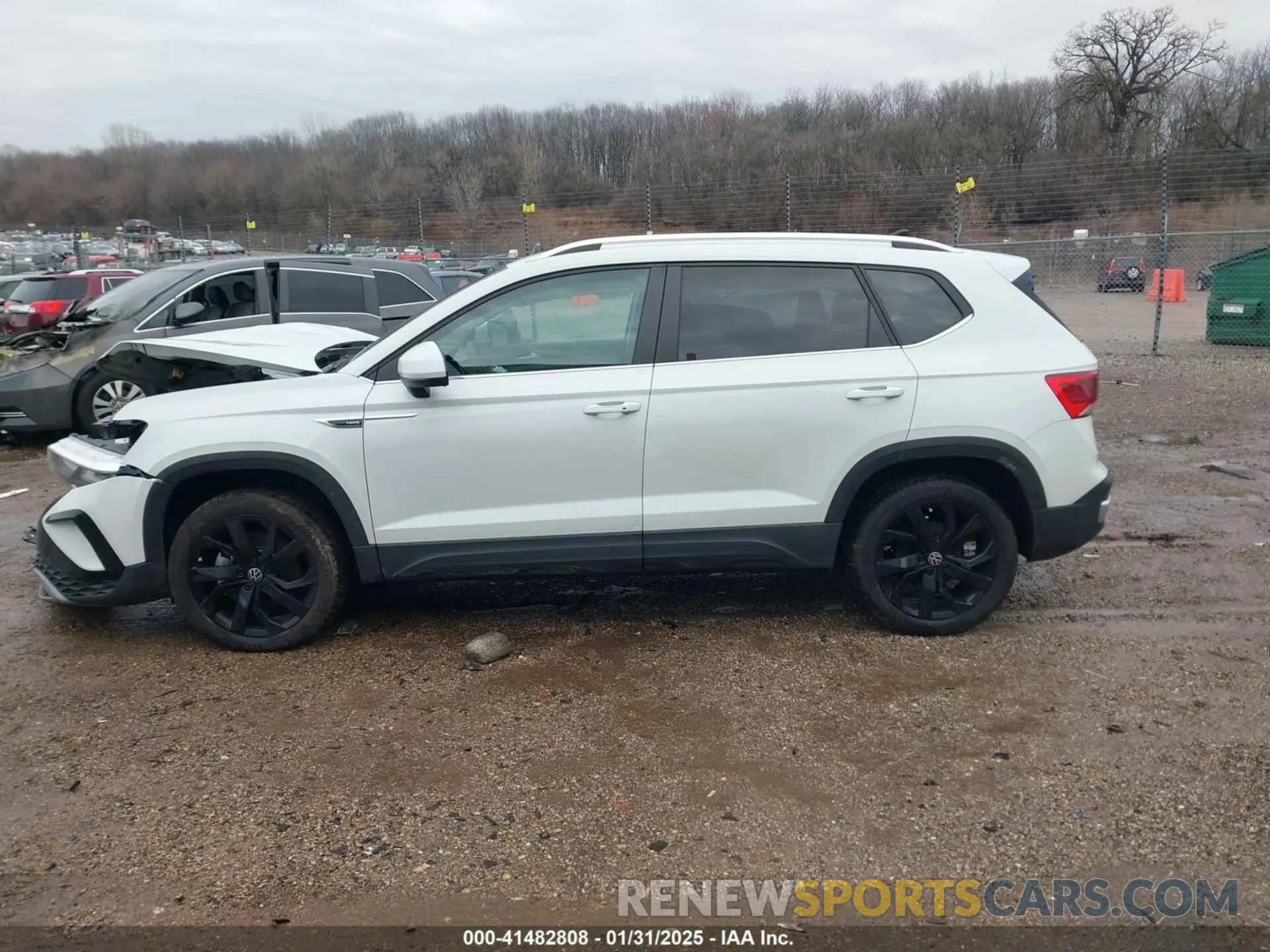 14 Photograph of a damaged car 3VVSX7B20PM335666 VOLKSWAGEN TAOS 2023