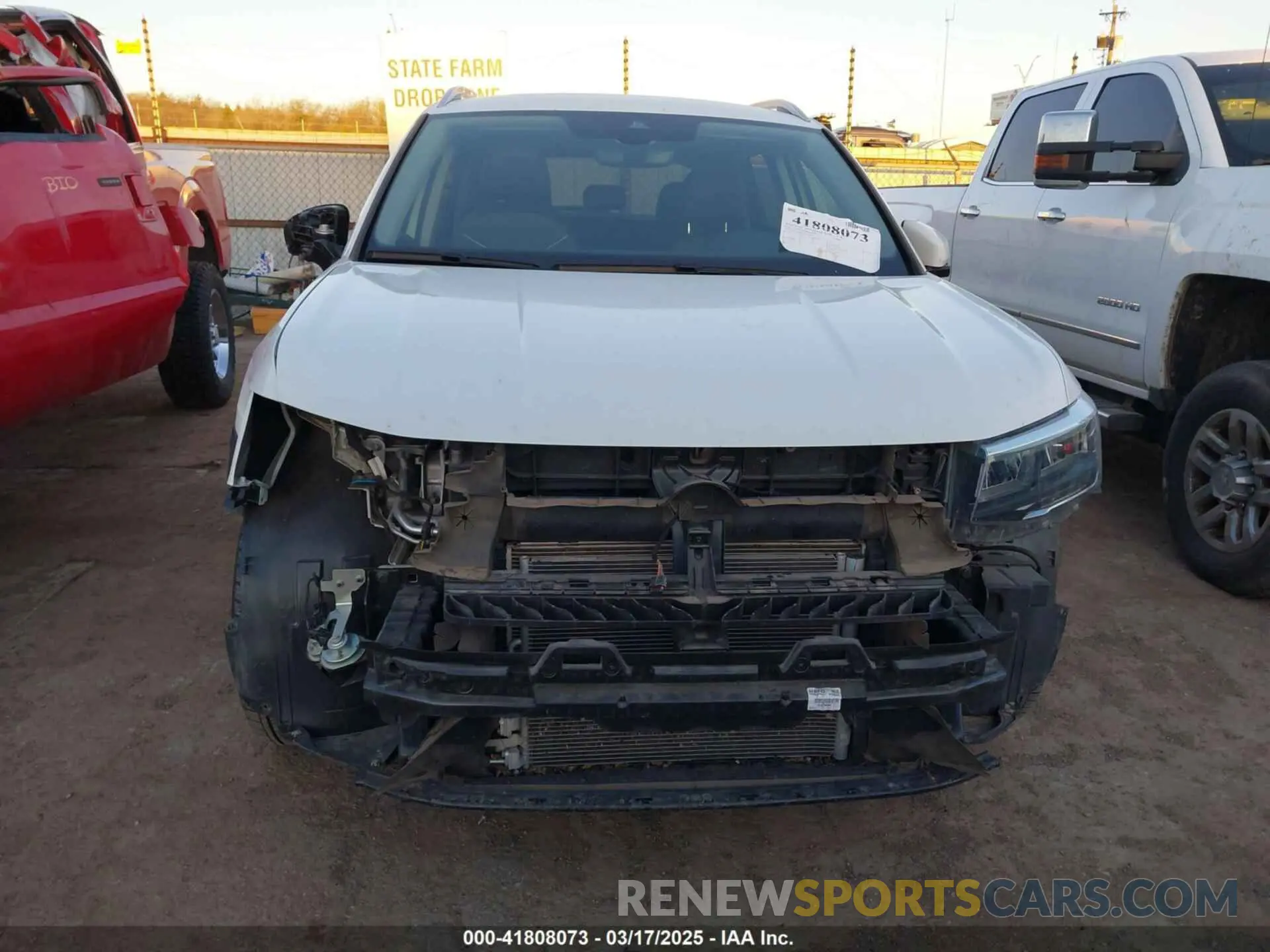 13 Photograph of a damaged car 3VVSX7B23PM320269 VOLKSWAGEN TAOS 2023