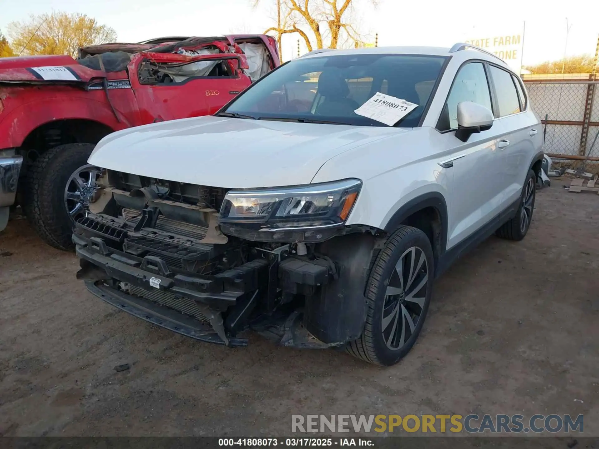 2 Photograph of a damaged car 3VVSX7B23PM320269 VOLKSWAGEN TAOS 2023