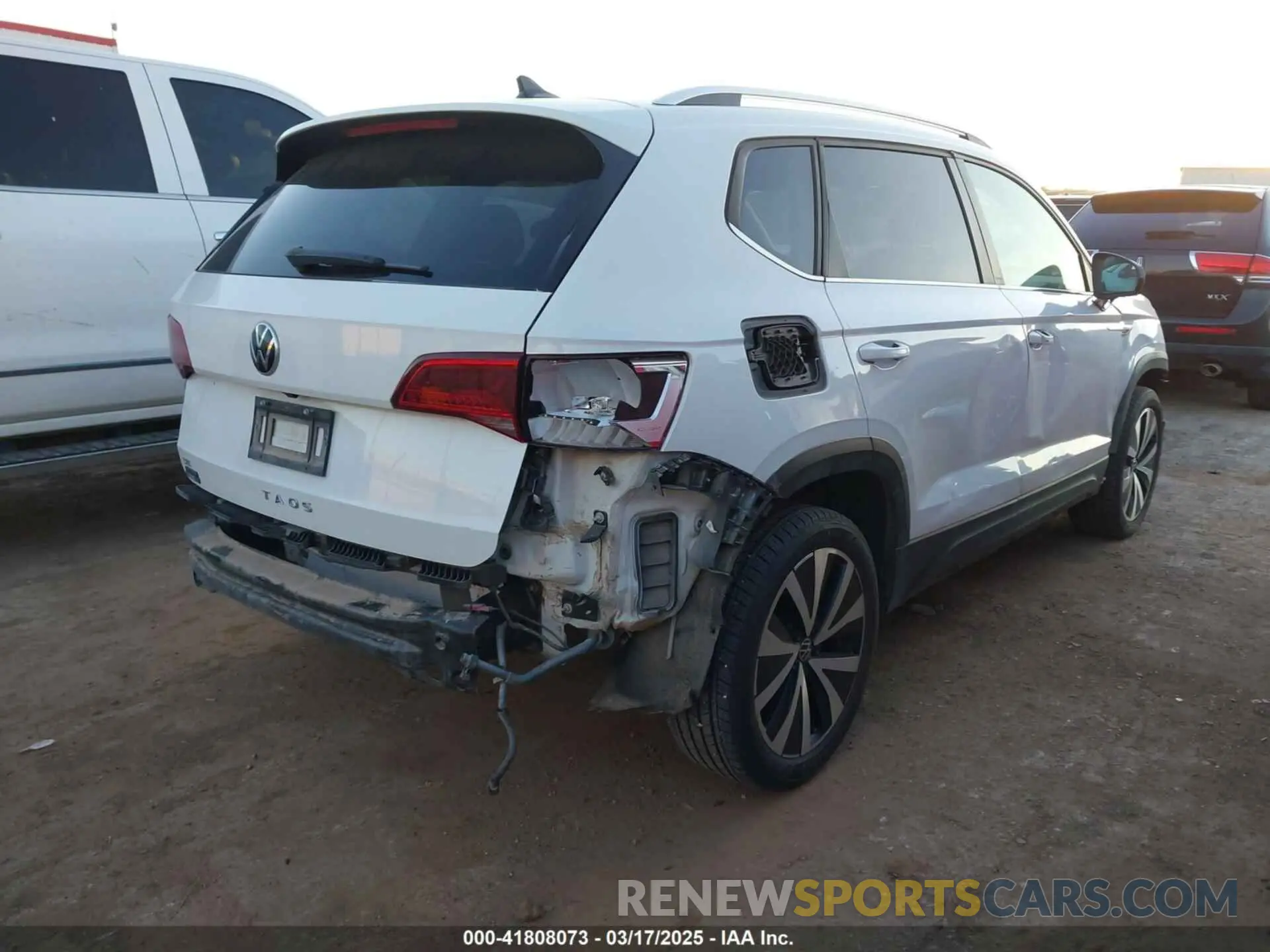 4 Photograph of a damaged car 3VVSX7B23PM320269 VOLKSWAGEN TAOS 2023
