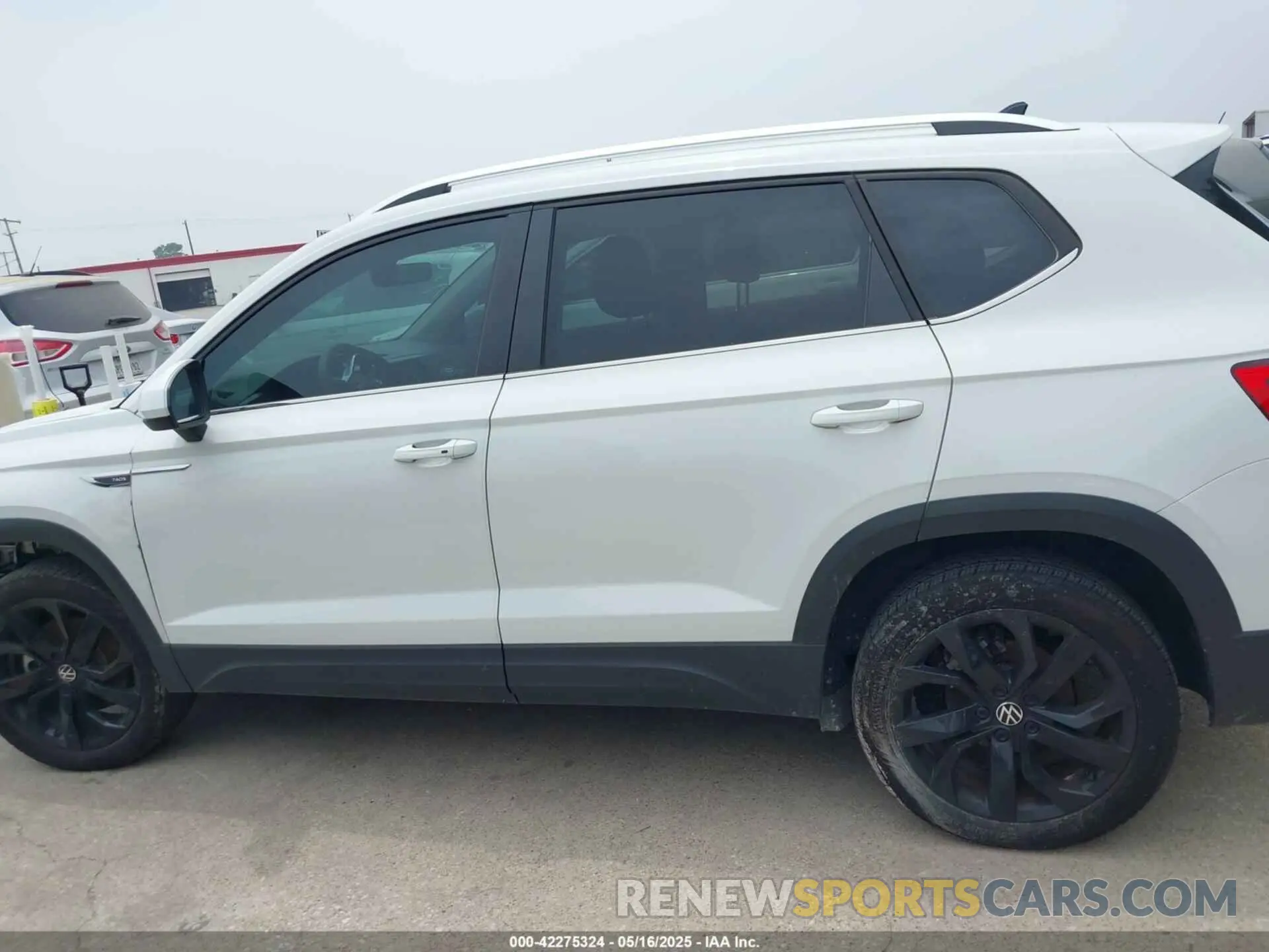 14 Photograph of a damaged car 3VVSX7B24PM356228 VOLKSWAGEN TAOS 2023